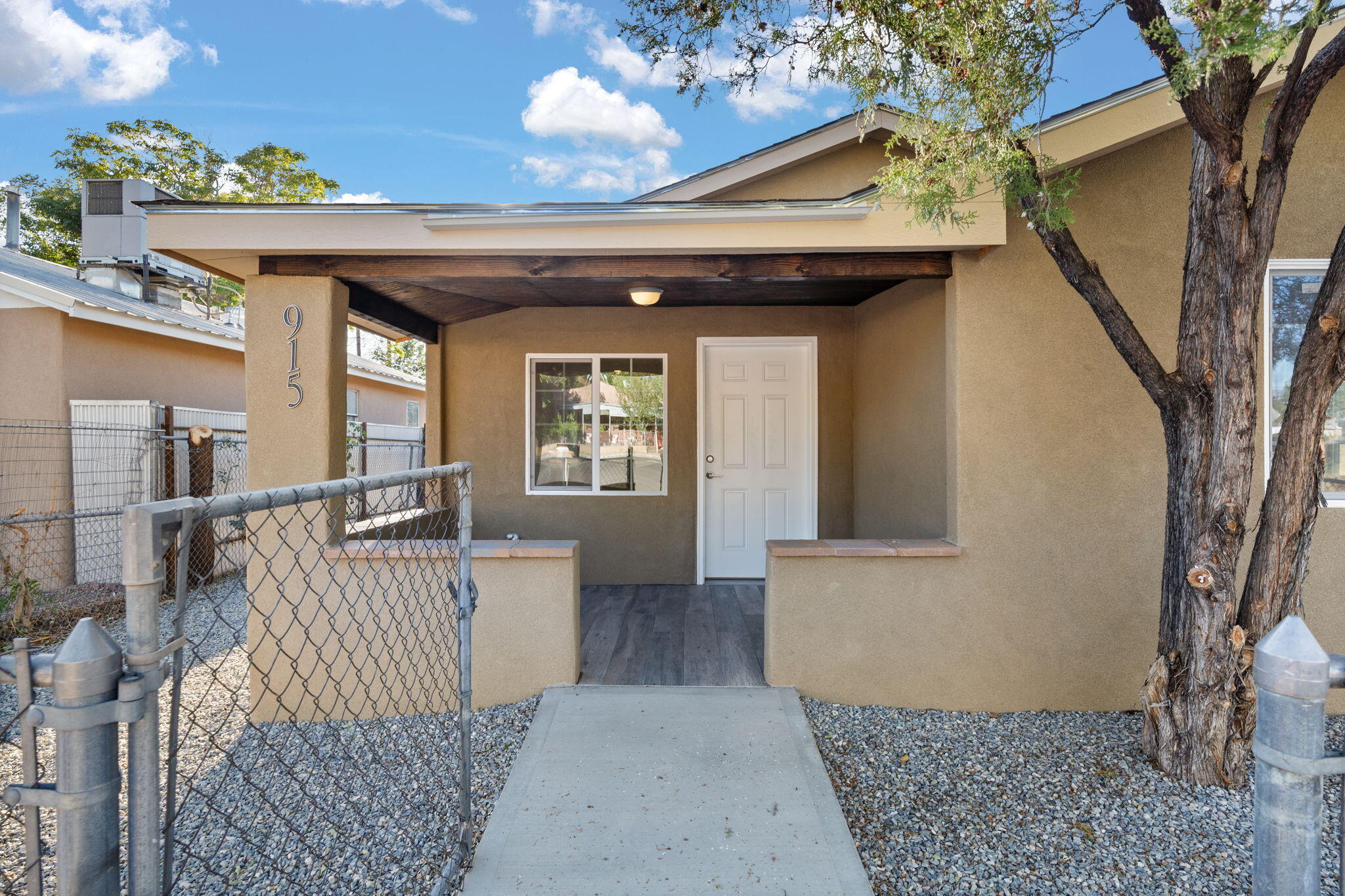 915 7TH Street SW