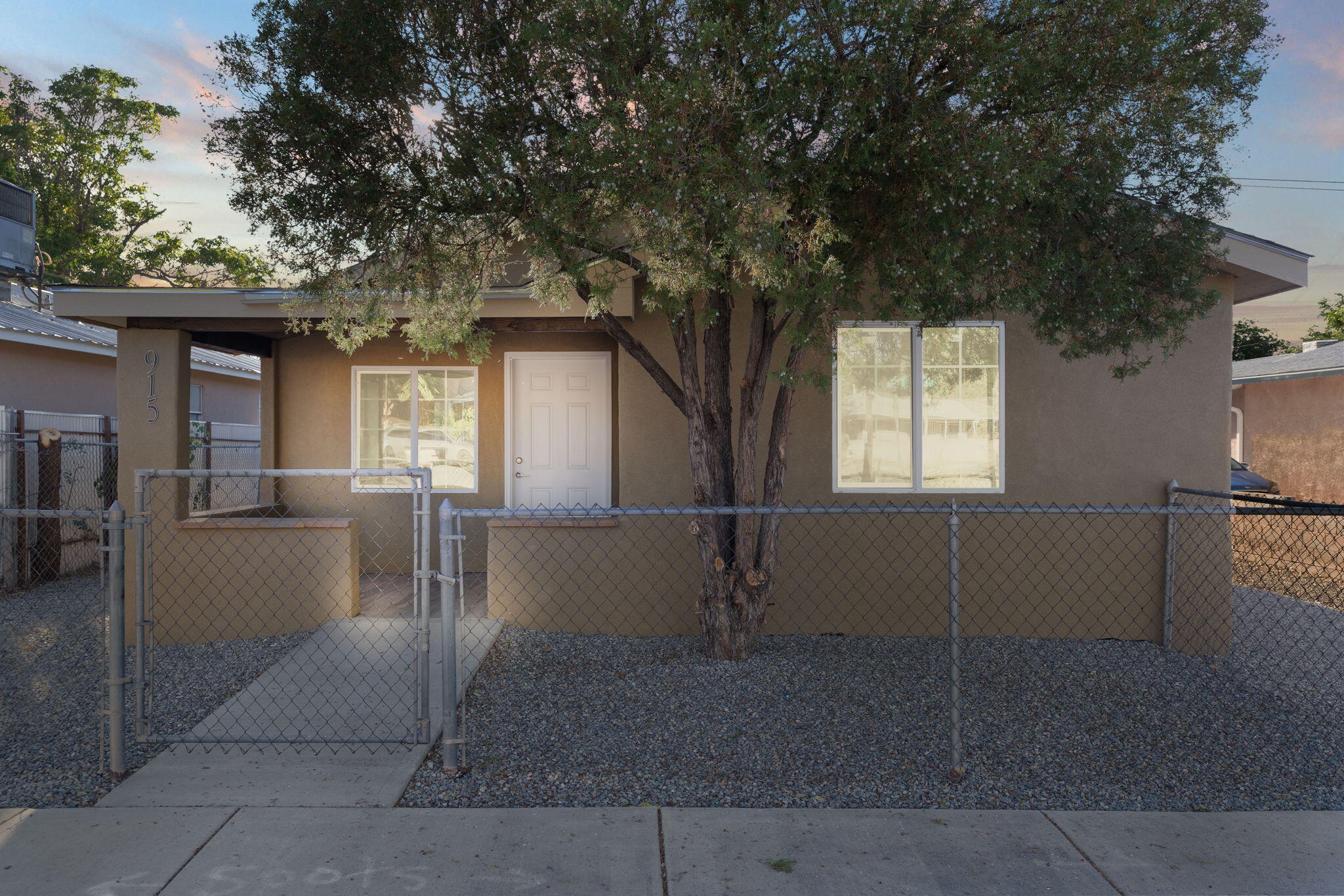 915 7TH Street SW