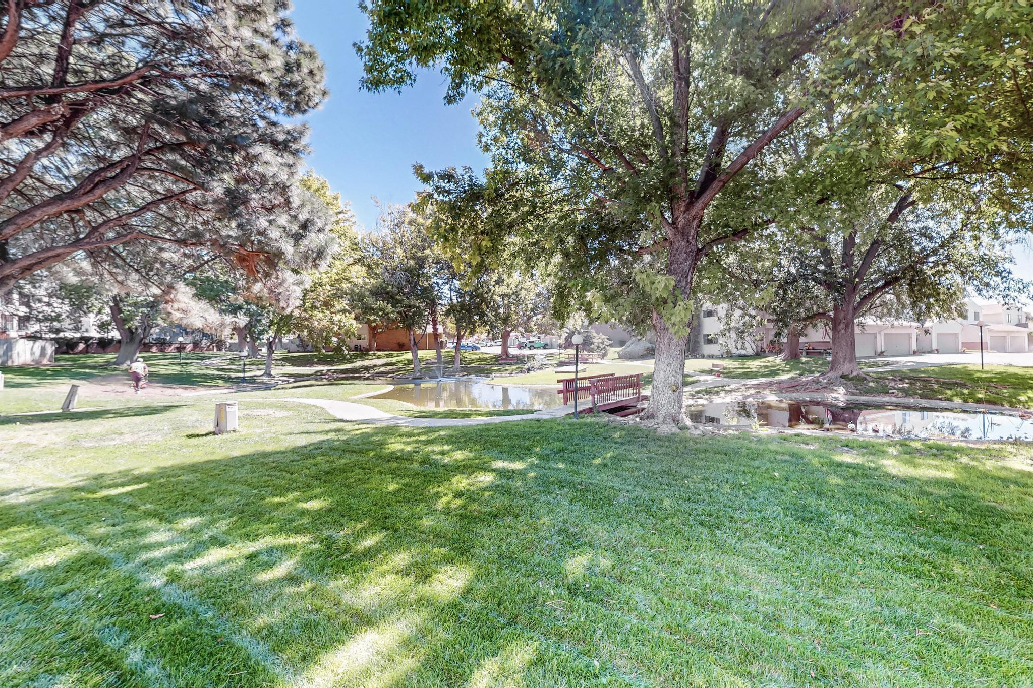 46 WESTLAKE Drive NE