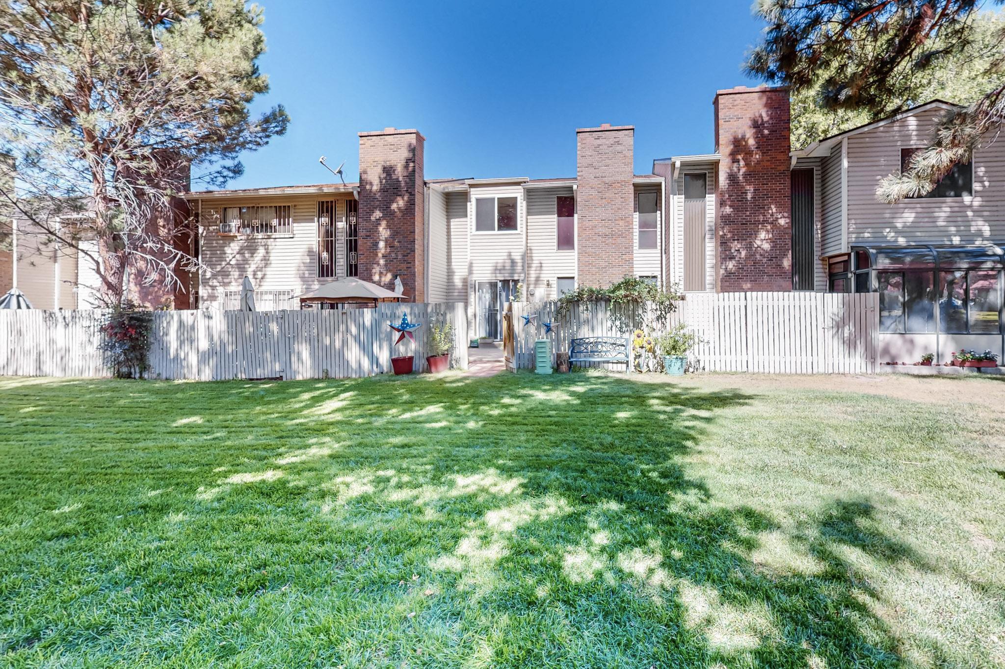 46 WESTLAKE Drive NE