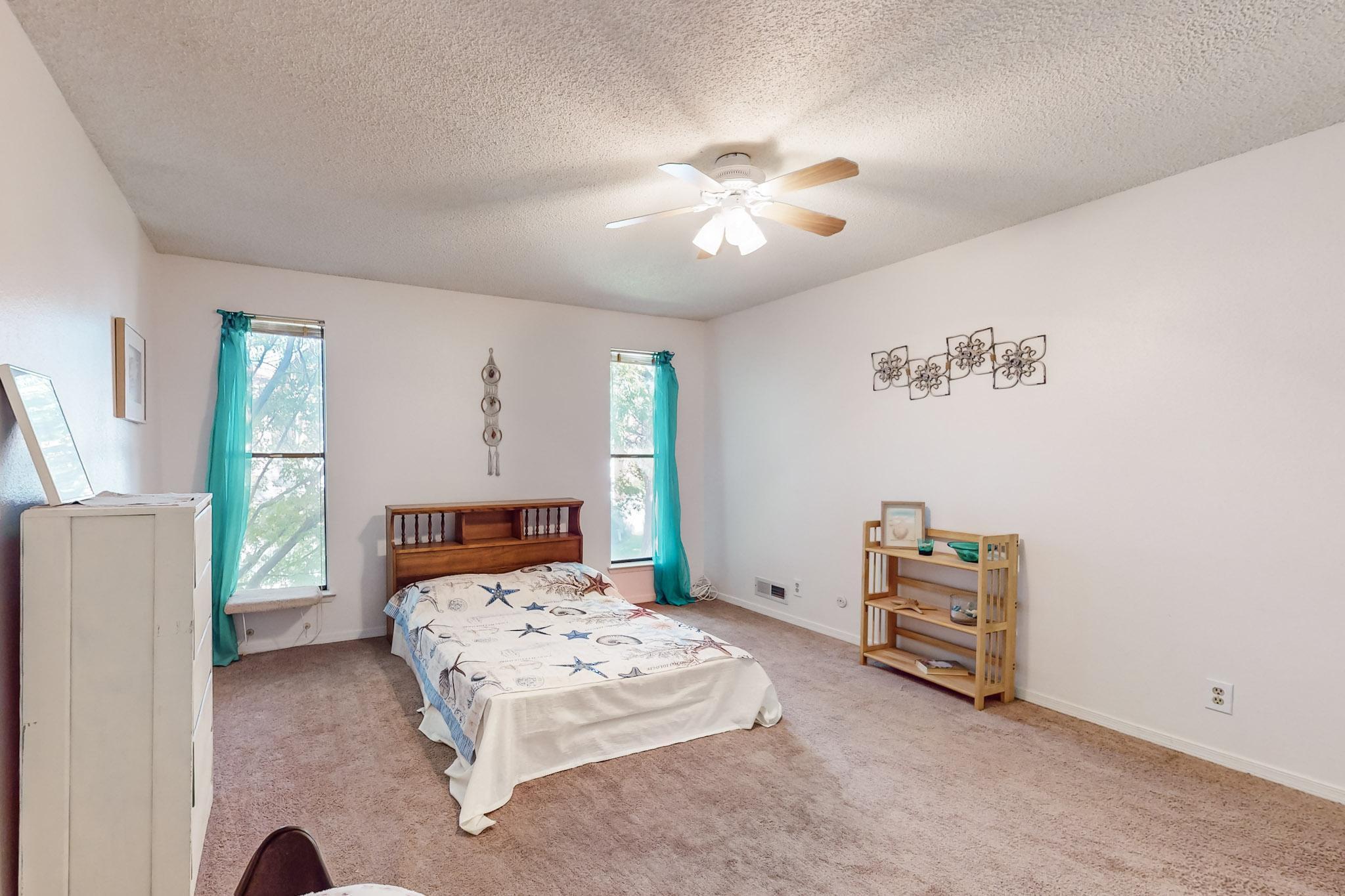 46 WESTLAKE Drive NE