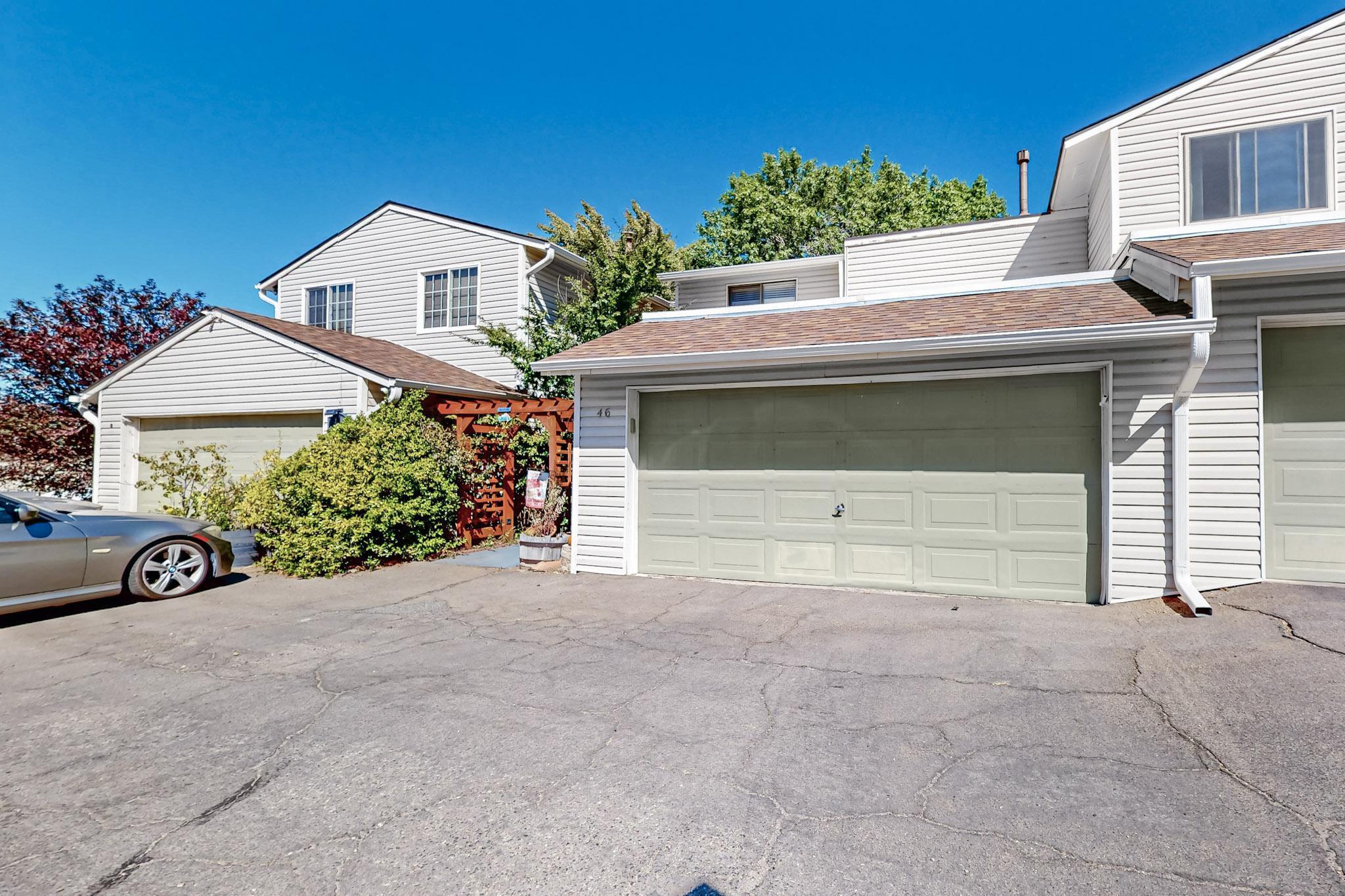 46 WESTLAKE Drive NE