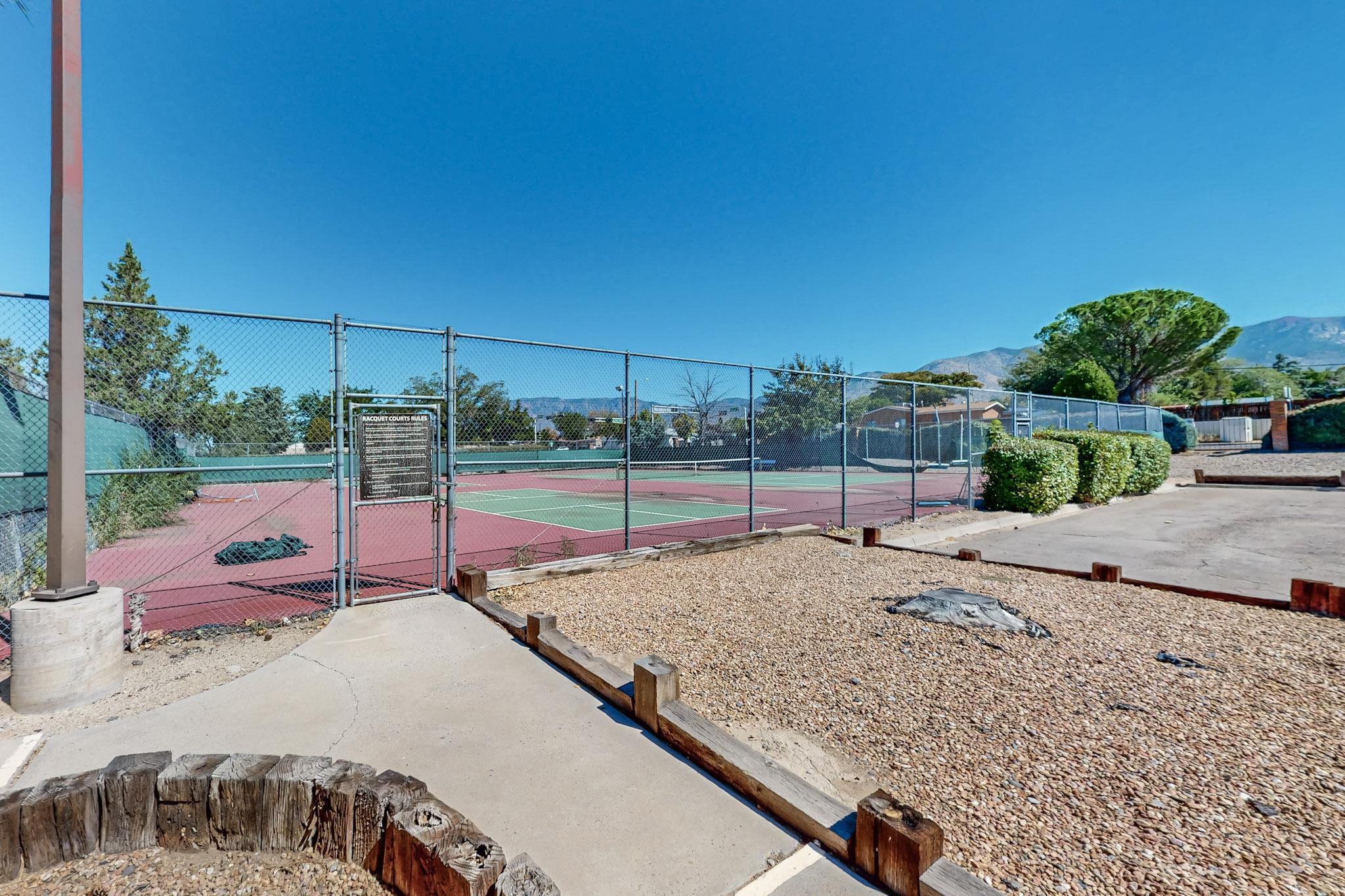 46 WESTLAKE Drive NE