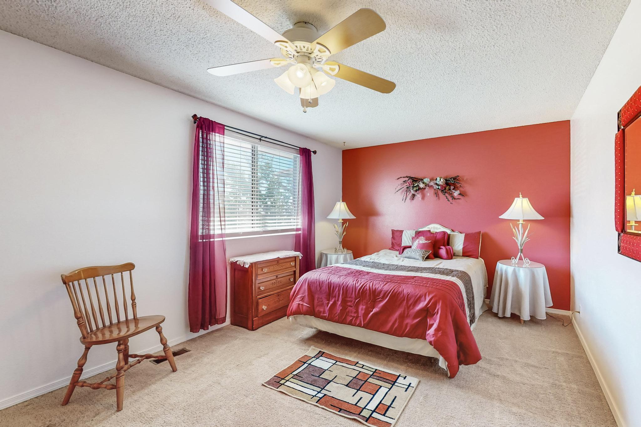 46 WESTLAKE Drive NE