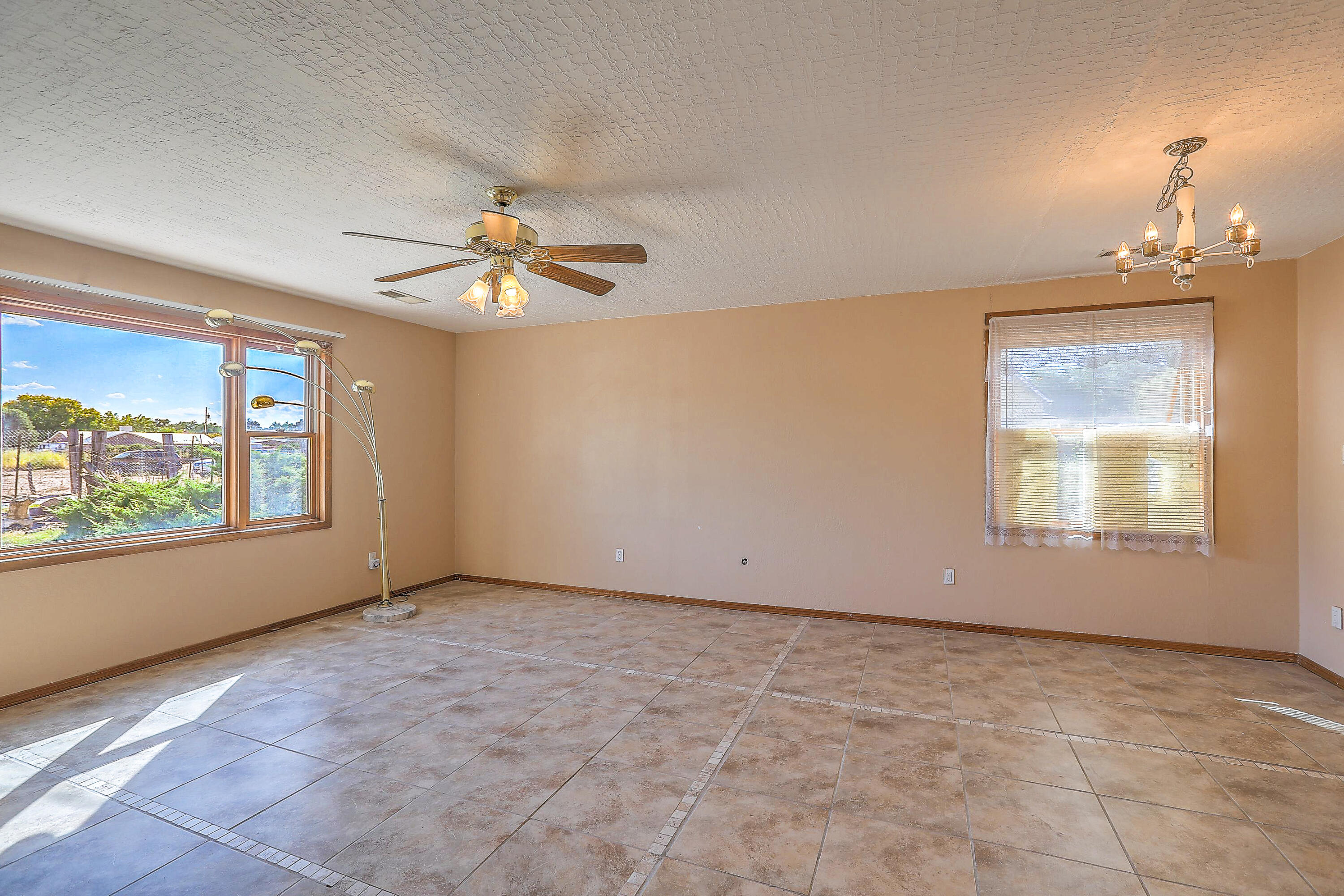 3123 AMALIA Road SW