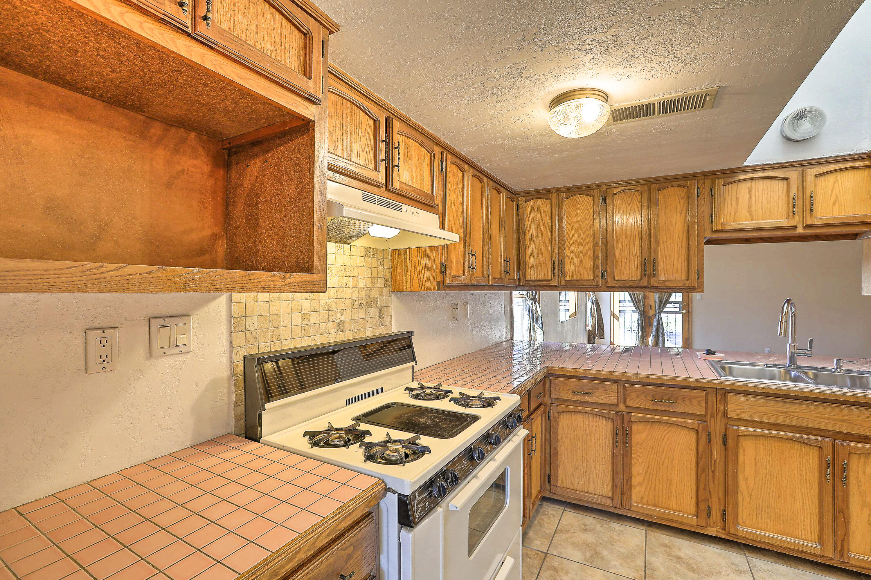 3123 AMALIA Road SW
