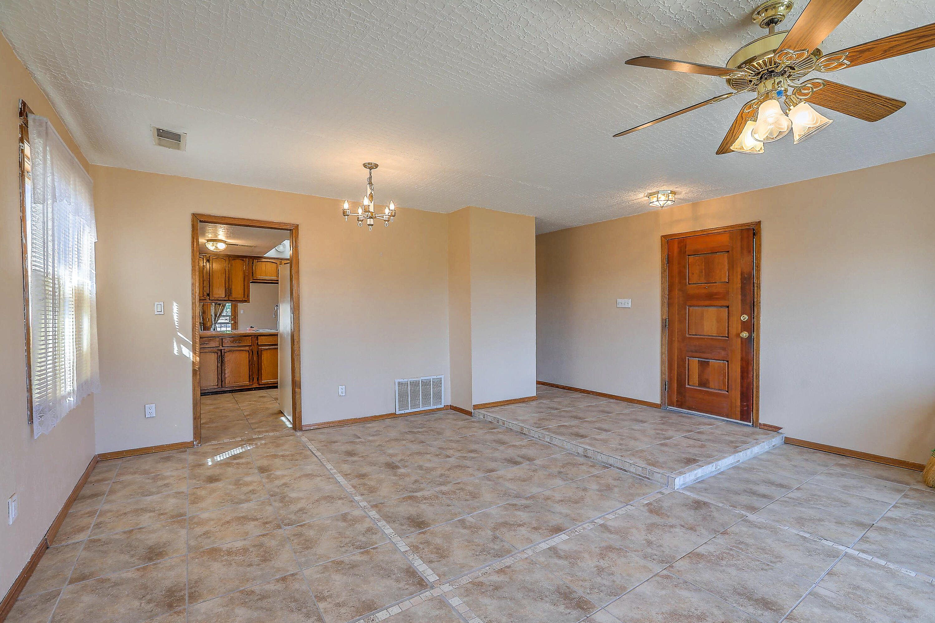 3123 AMALIA Road SW