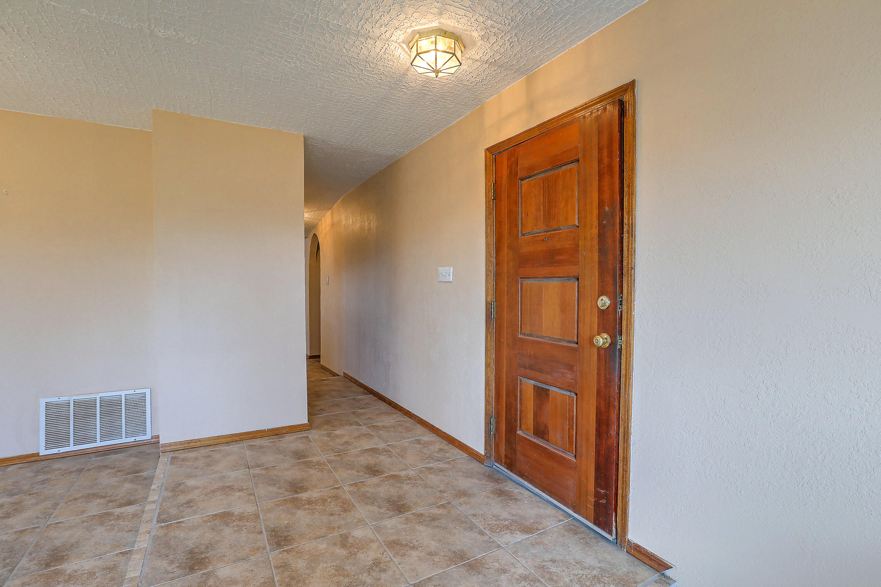 3123 AMALIA Road SW
