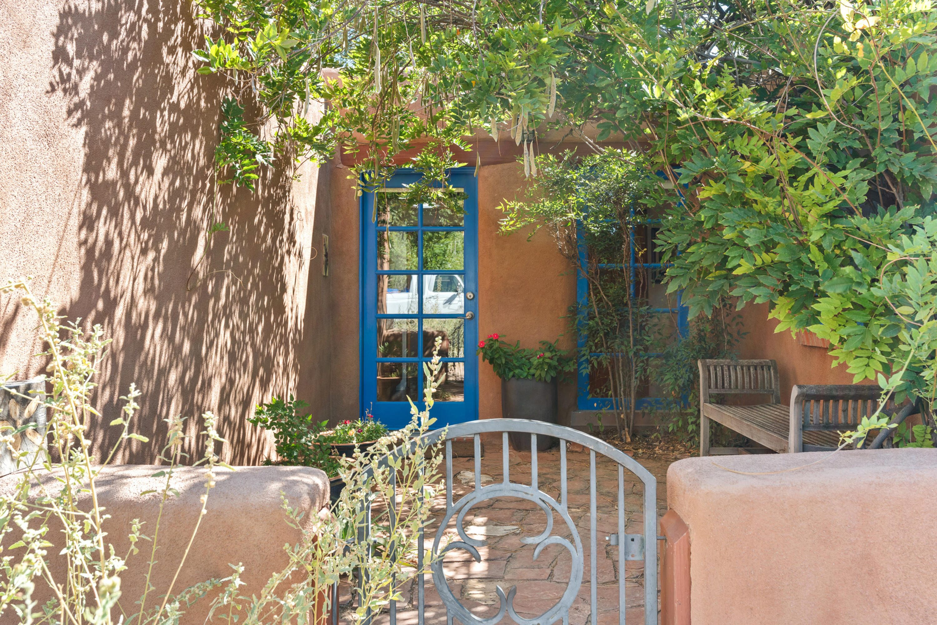 490 EL CAMINO CAMPO