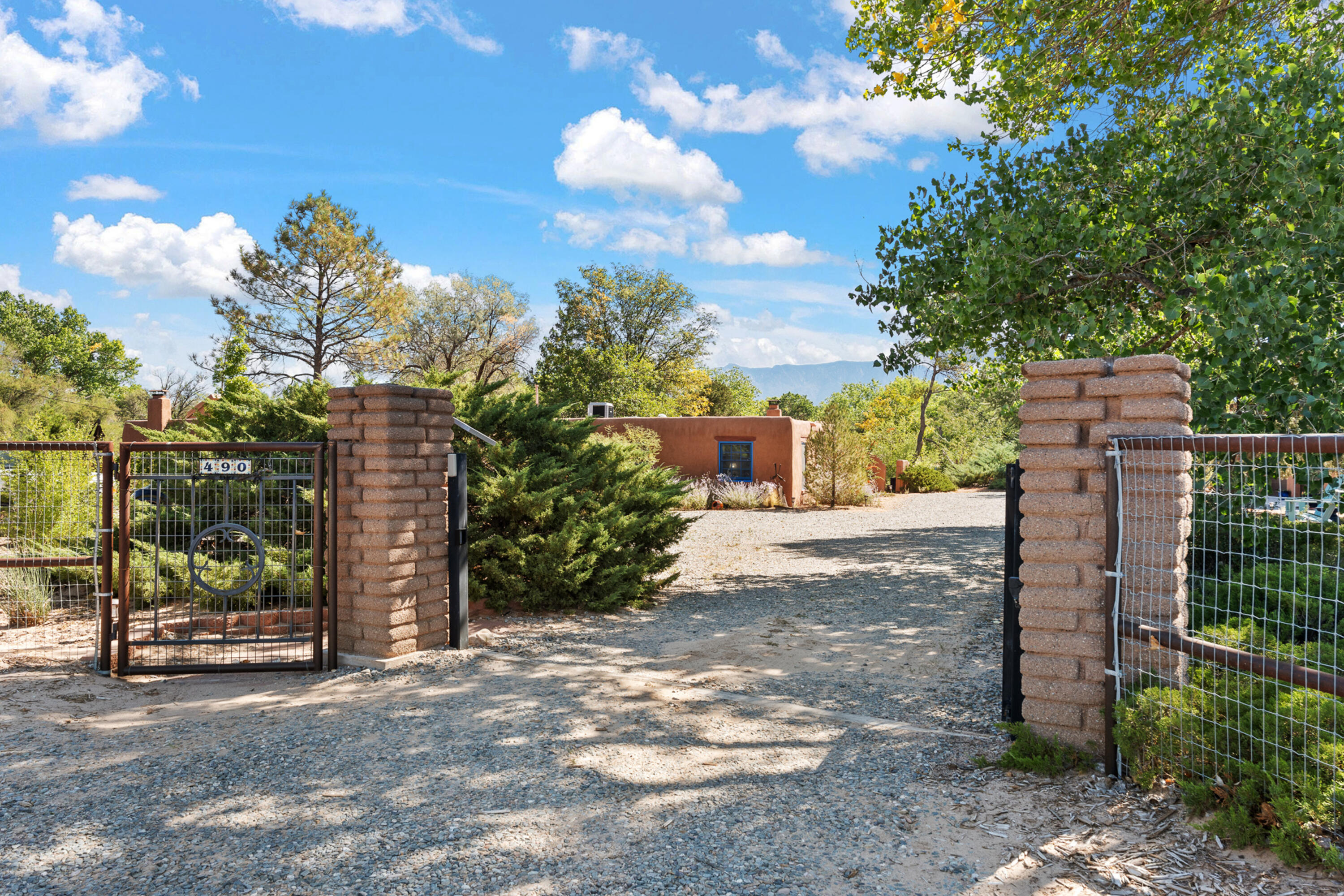 490 EL CAMINO CAMPO