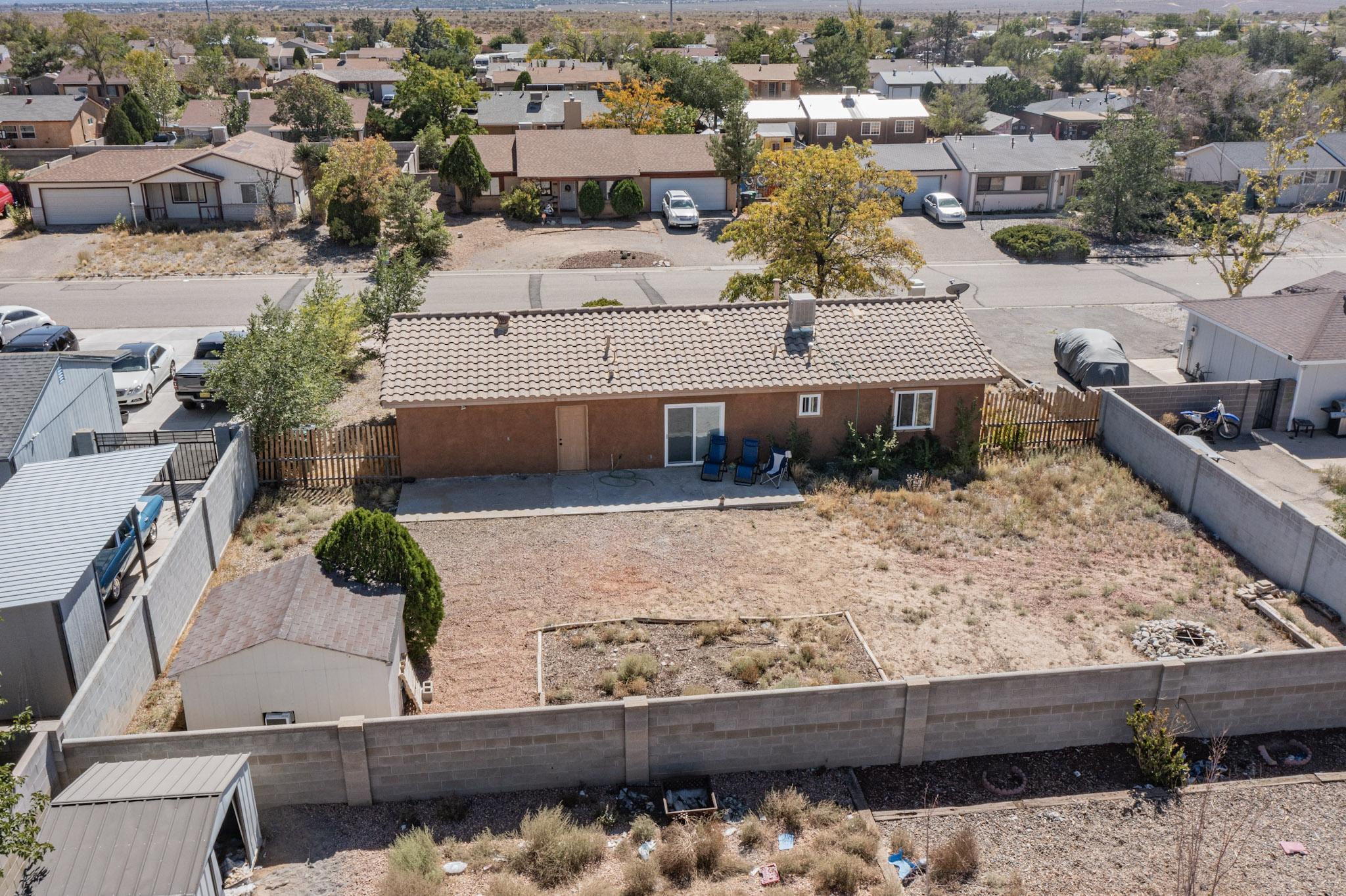 56 SOMMERSET Drive SE