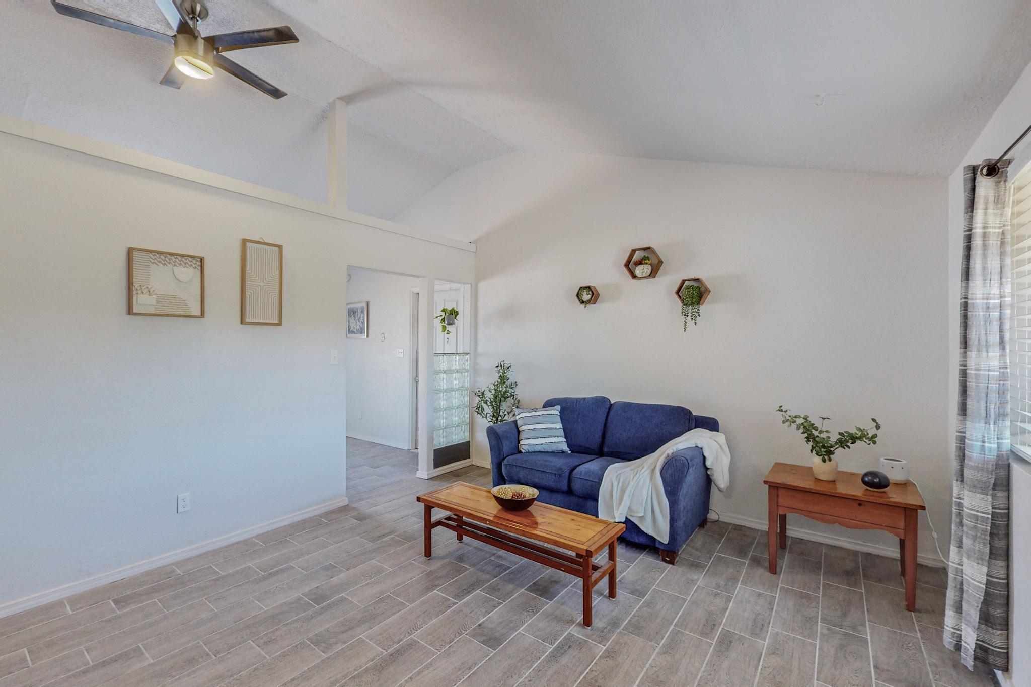 56 SOMMERSET Drive SE