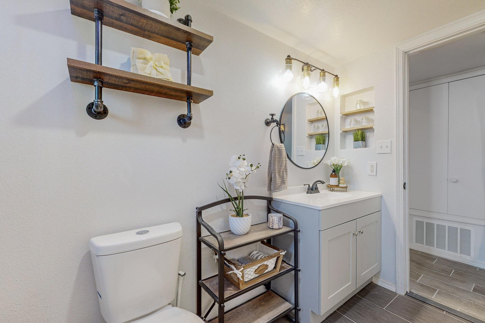 56 SOMMERSET Drive SE