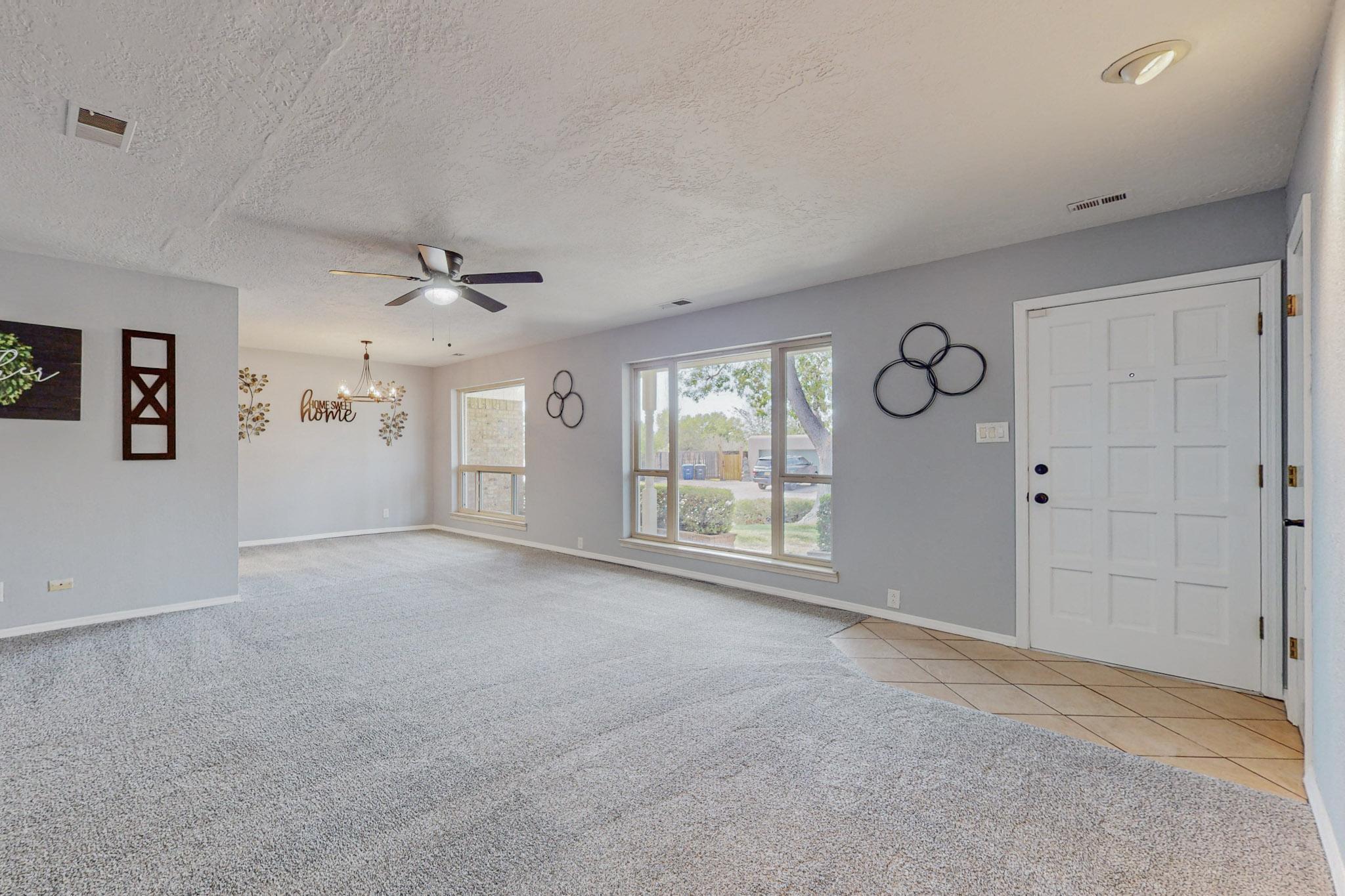 4104 GLEN CANYON Road NE