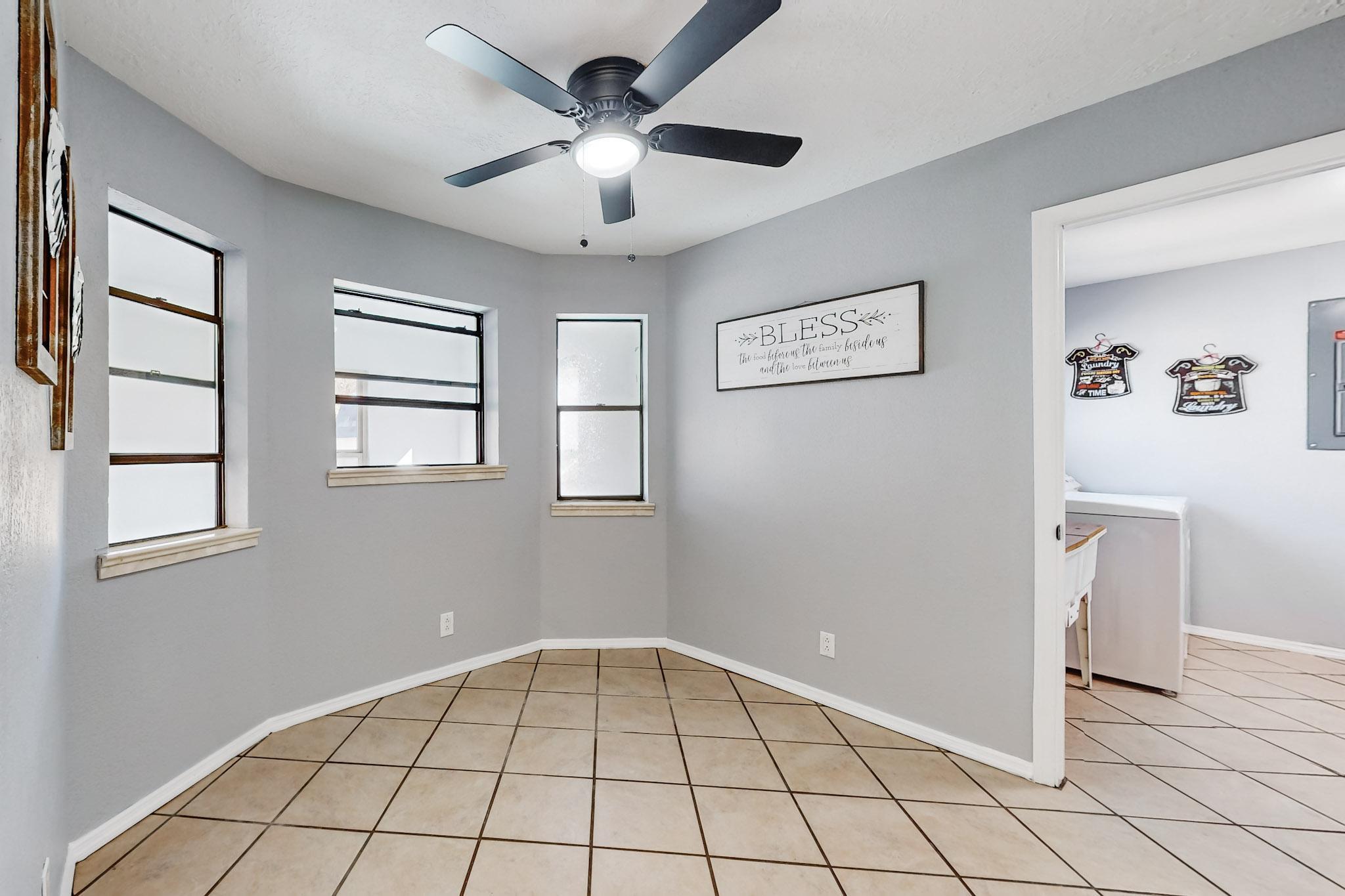 4104 GLEN CANYON Road NE