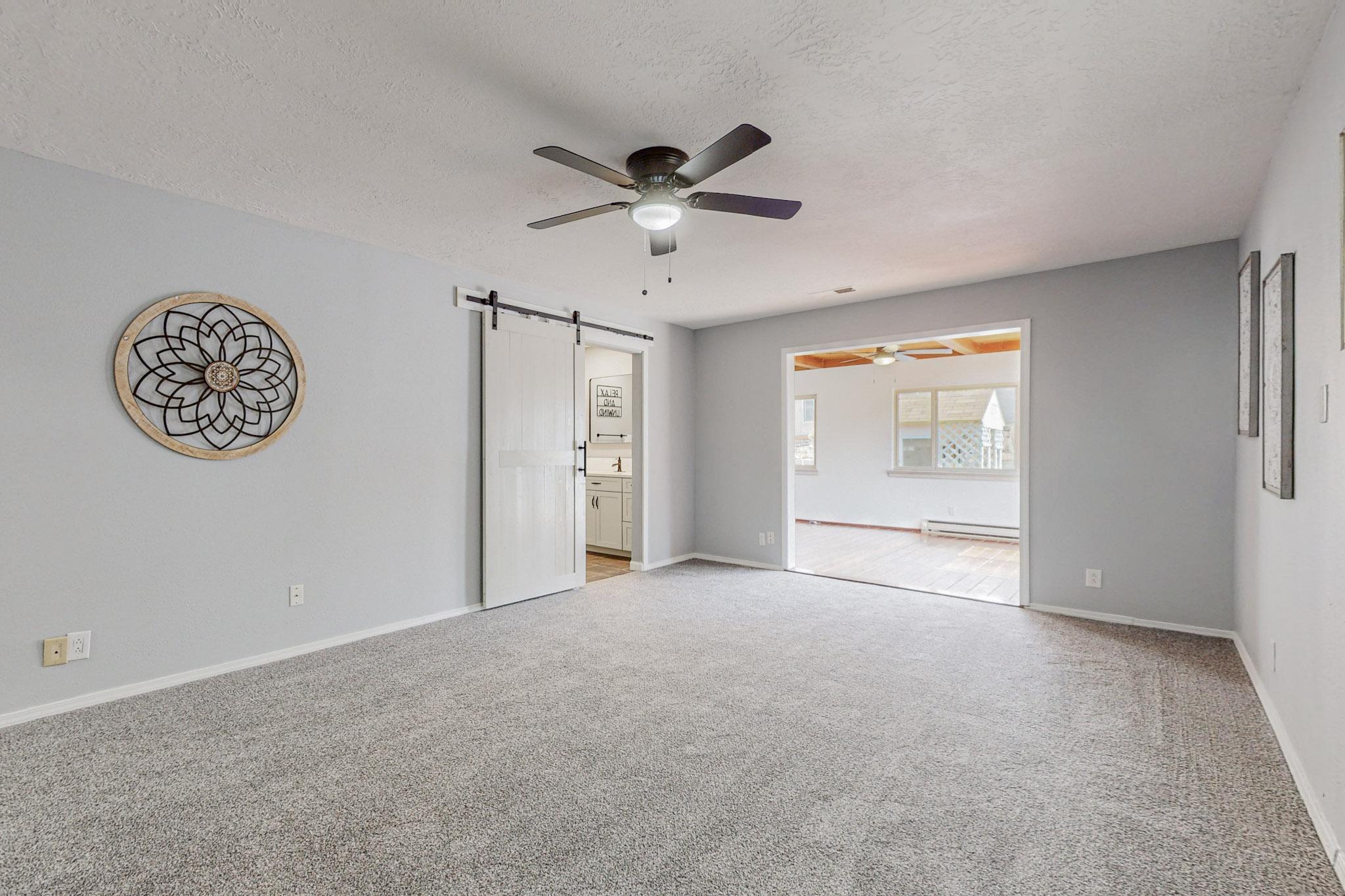 4104 GLEN CANYON Road NE