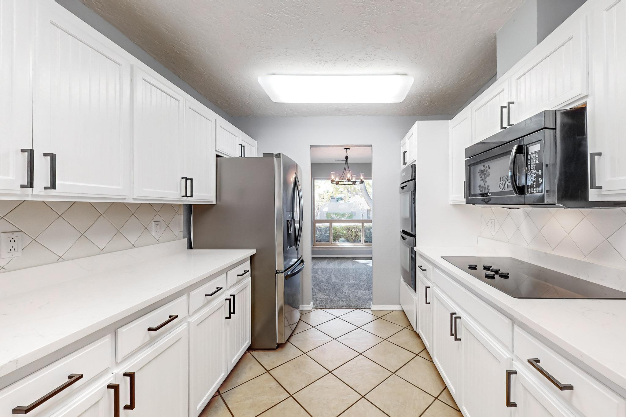 4104 GLEN CANYON Road NE