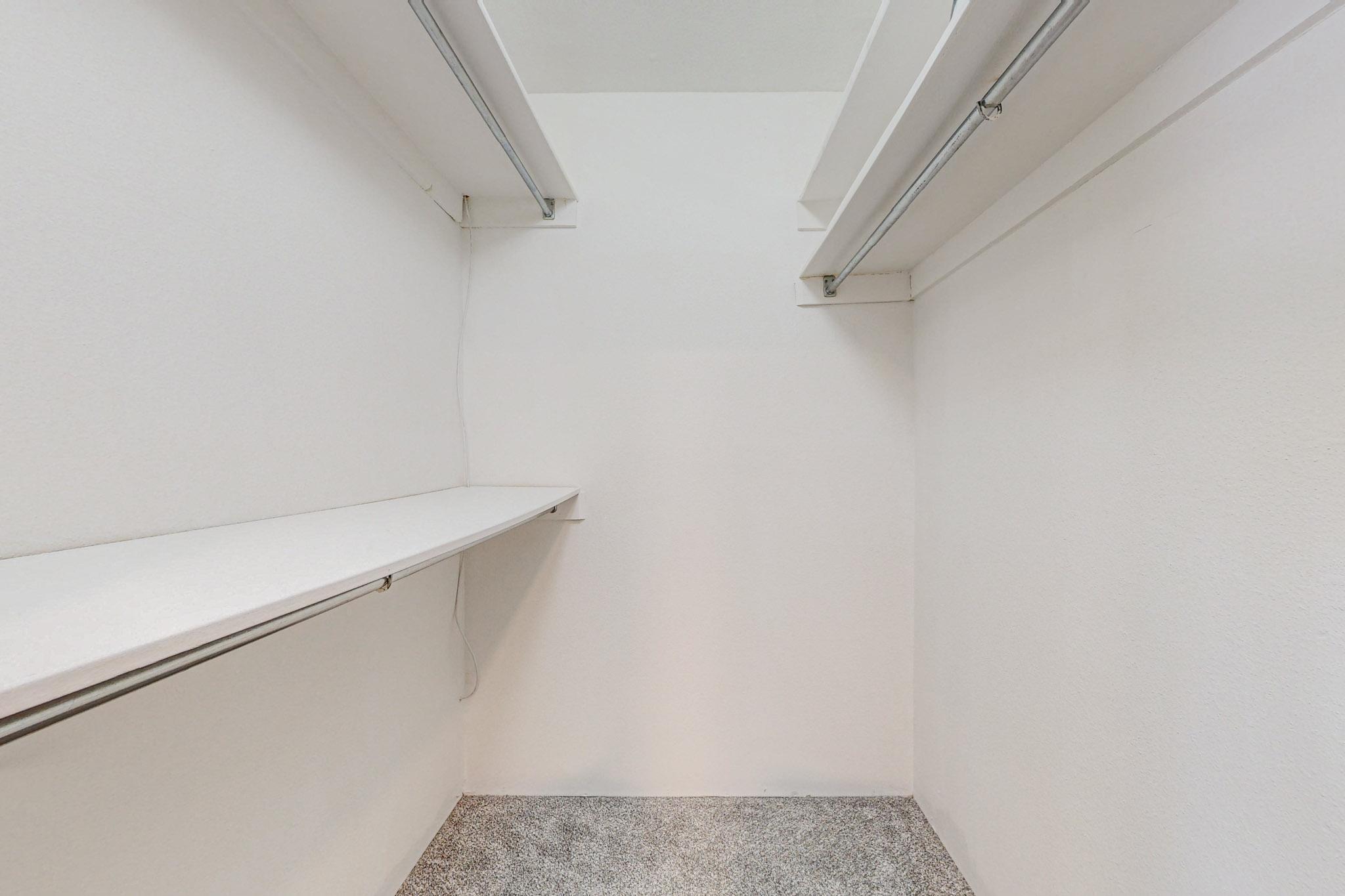 4104 GLEN CANYON Road NE