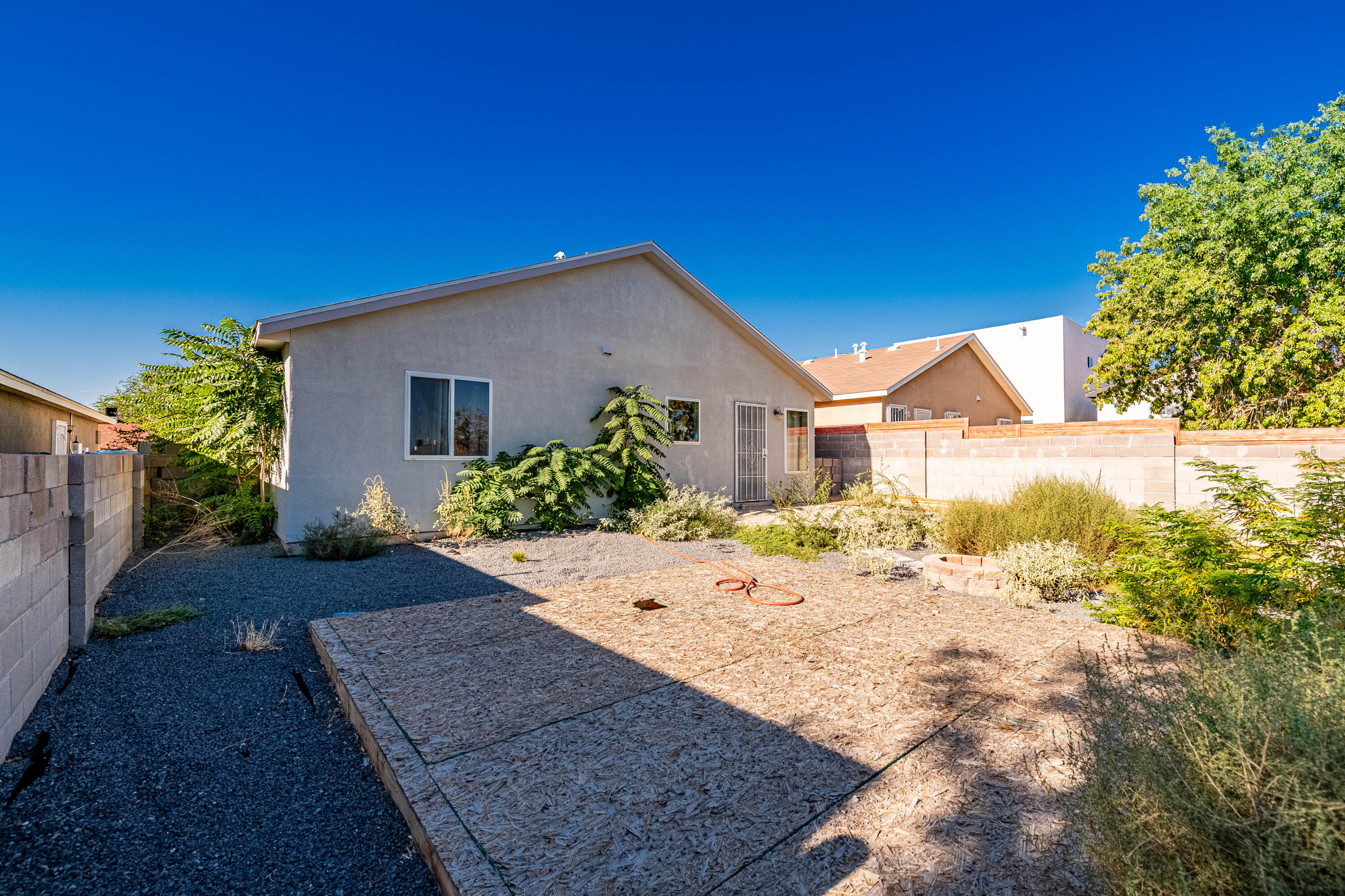 9105 SKYLIGHT Avenue SW