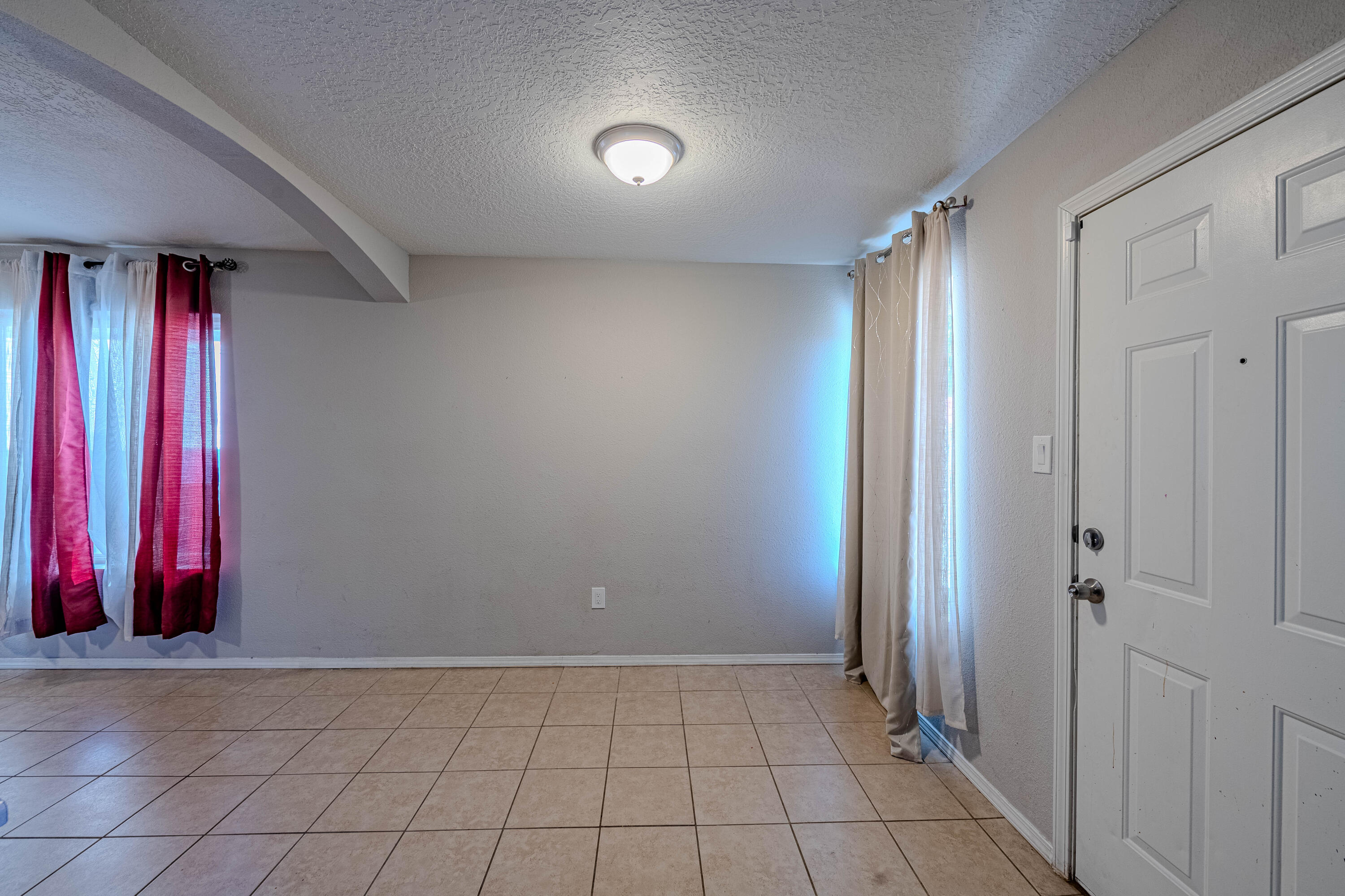 9105 SKYLIGHT Avenue SW