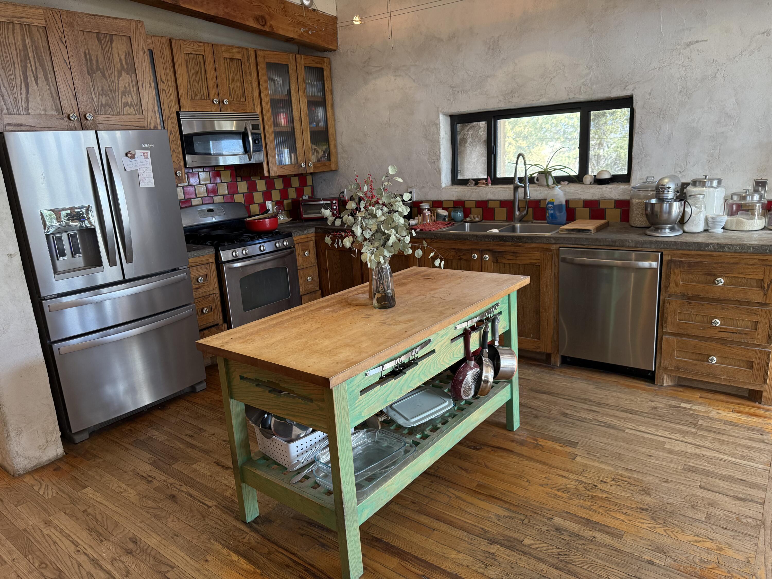 202 RIDGE VIEW Road