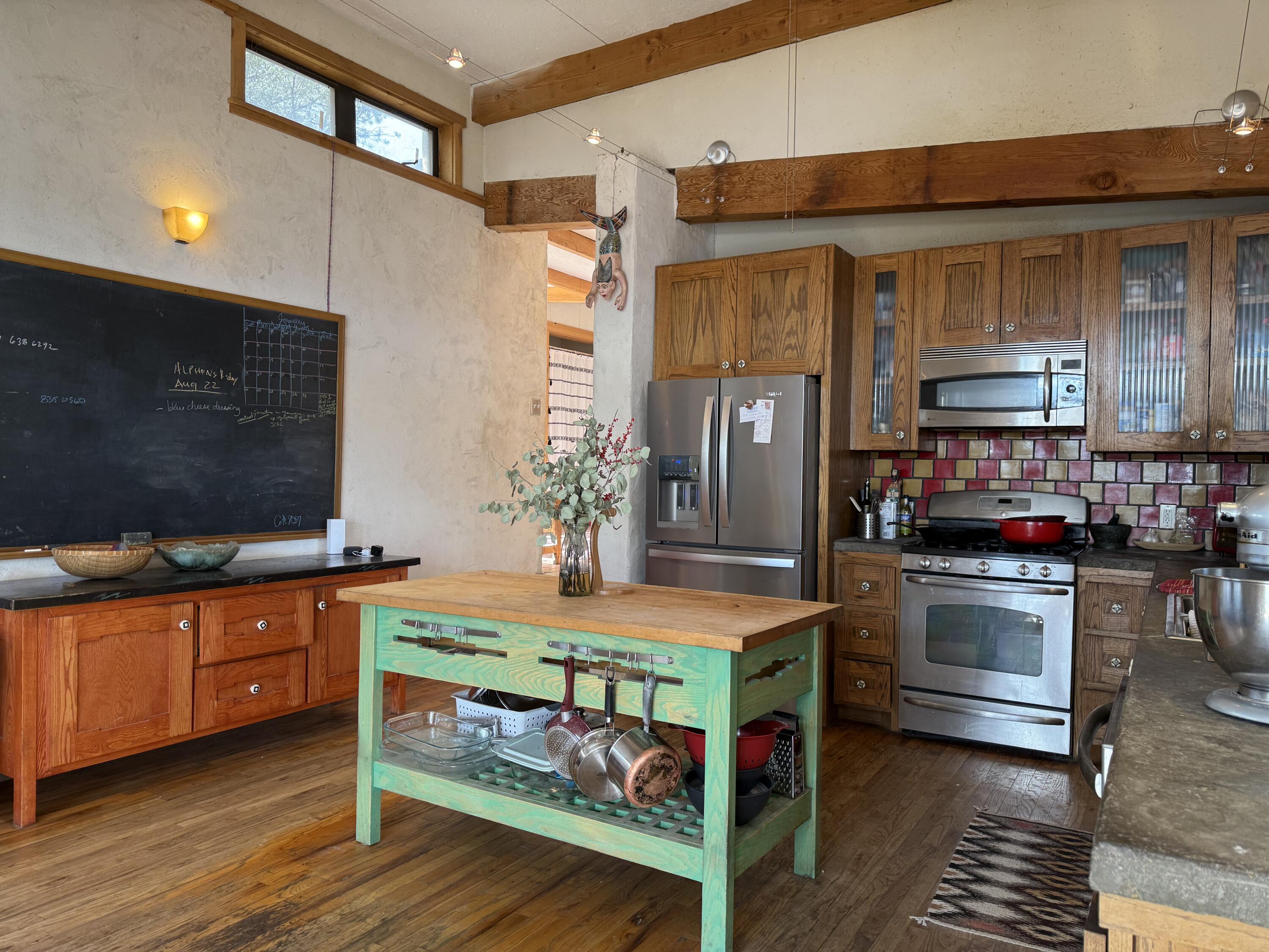 202 RIDGE VIEW Road