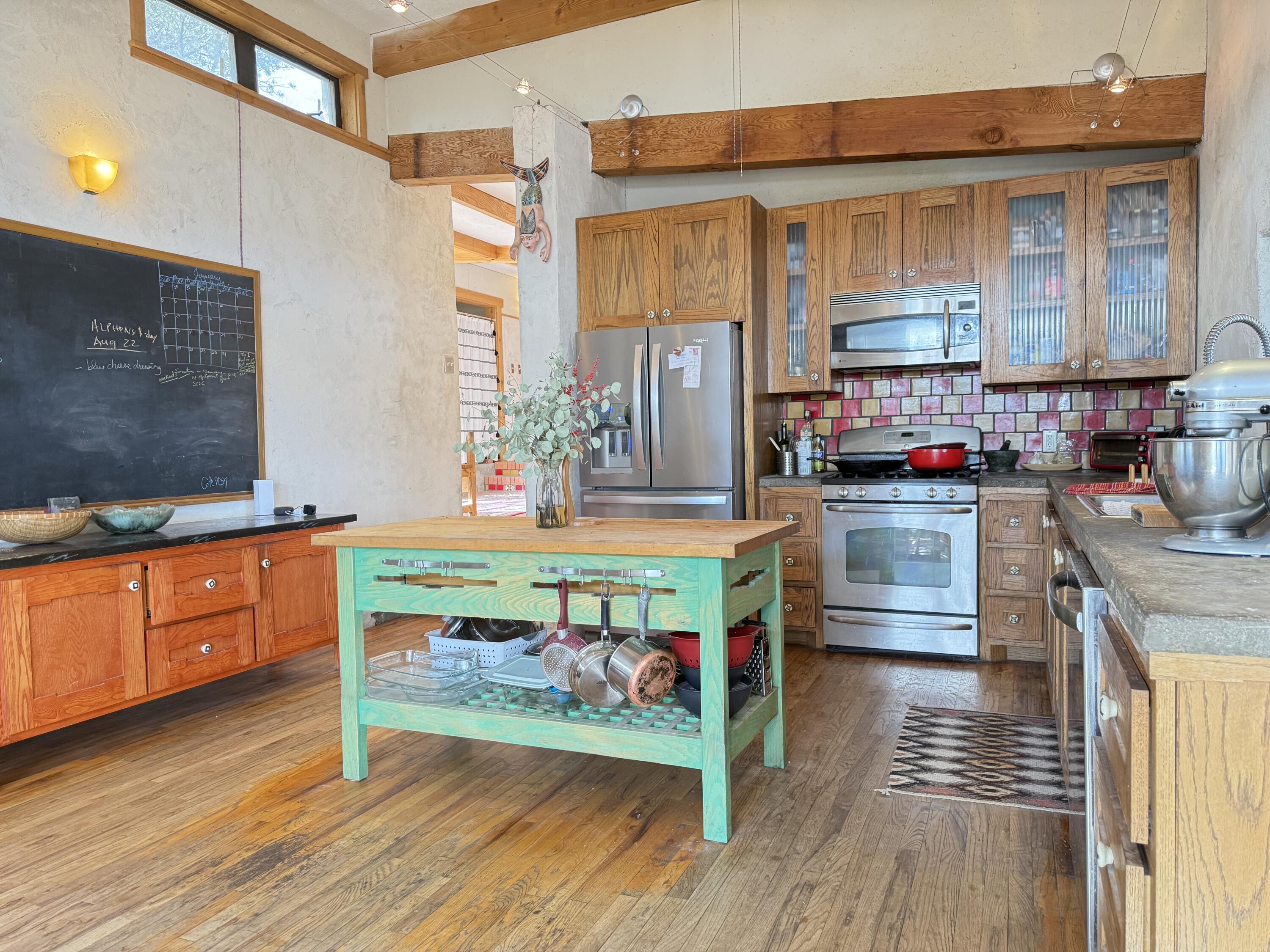 202 RIDGE VIEW Road