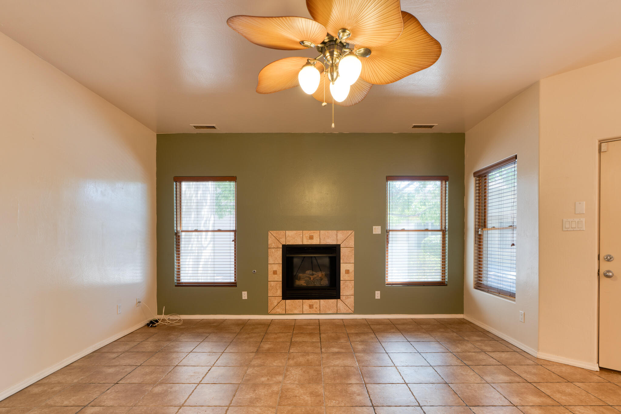 3011 SOUTHERN Boulevard SE 1