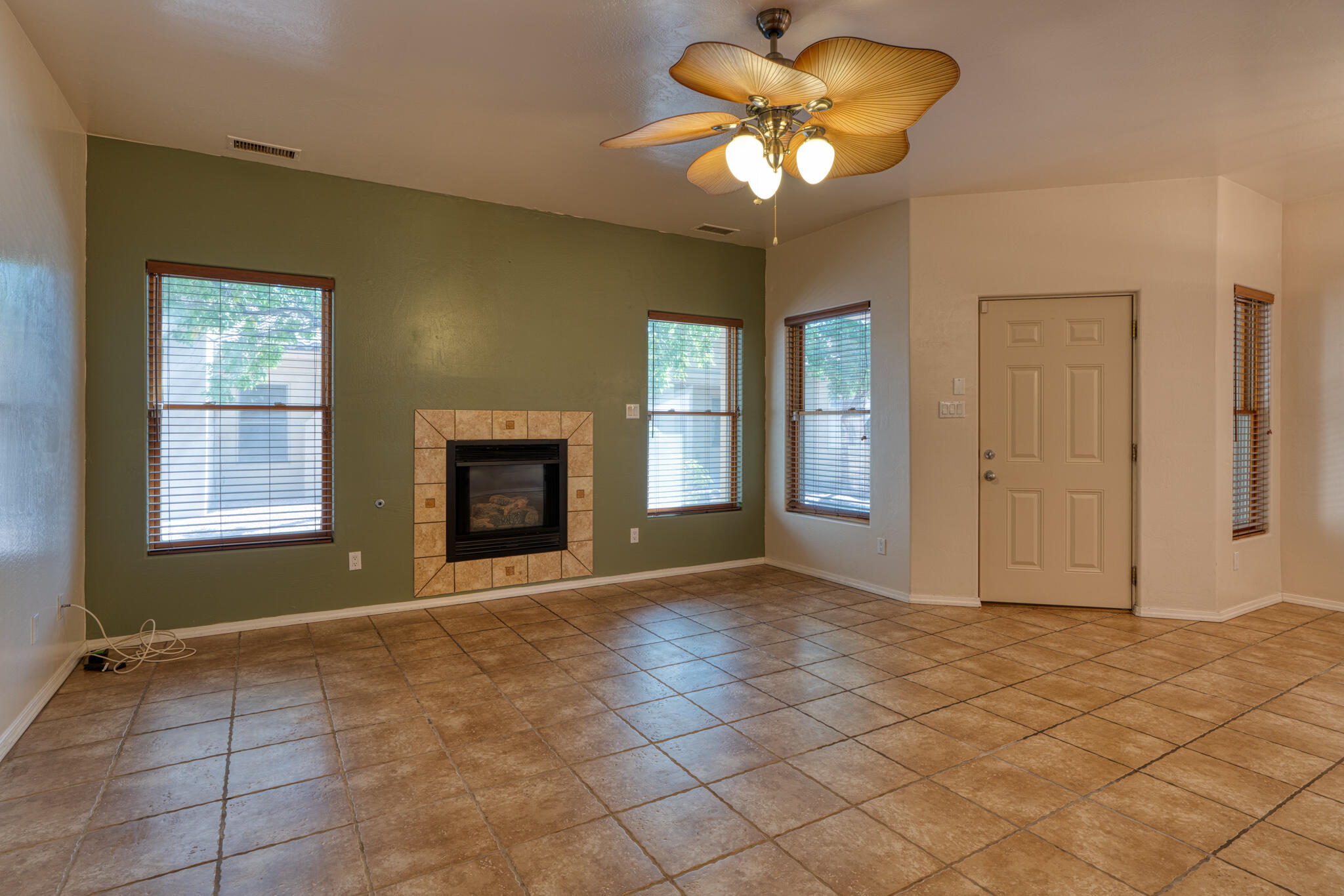 3011 SOUTHERN Boulevard SE 1