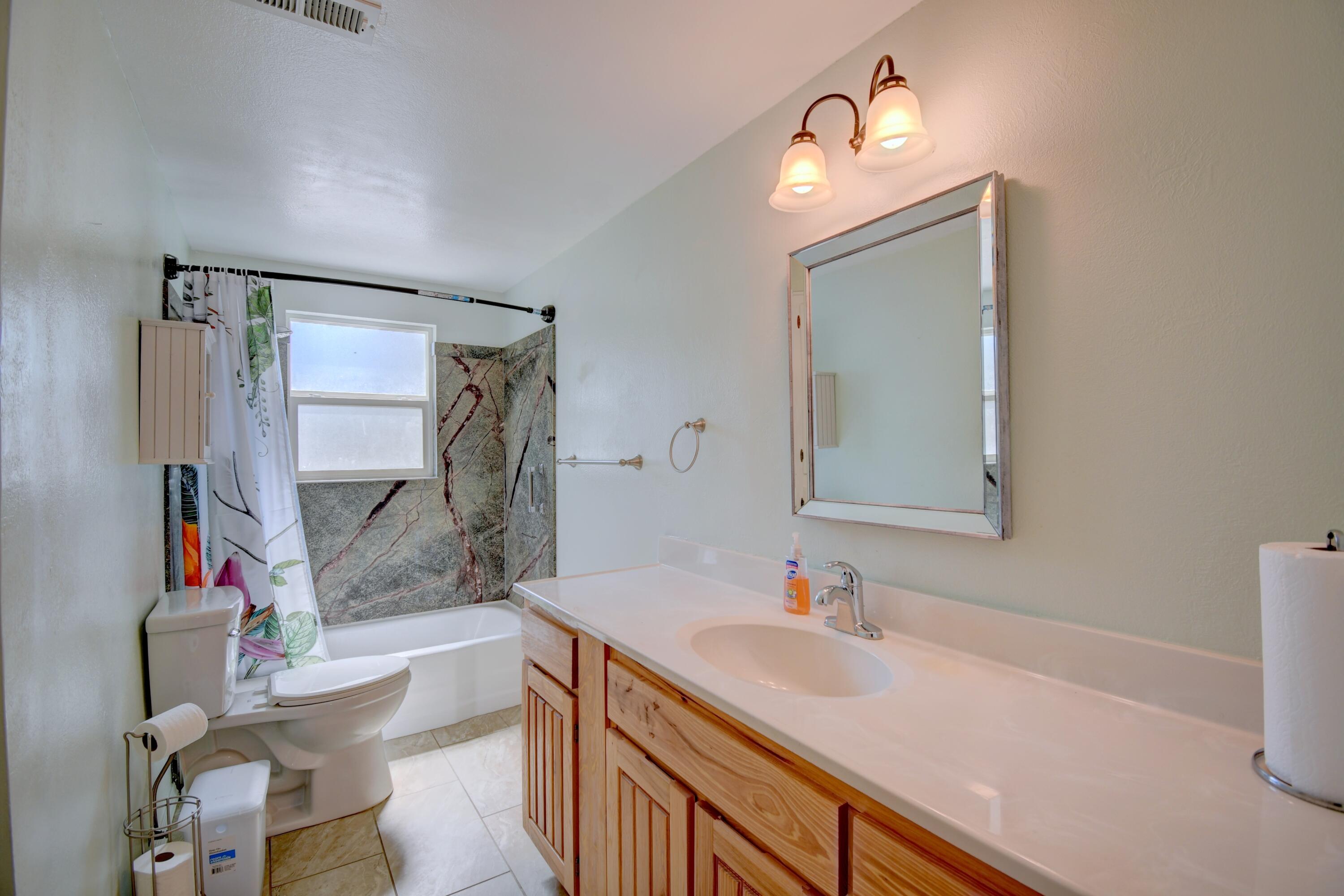 11504 ANGELINA Place NE