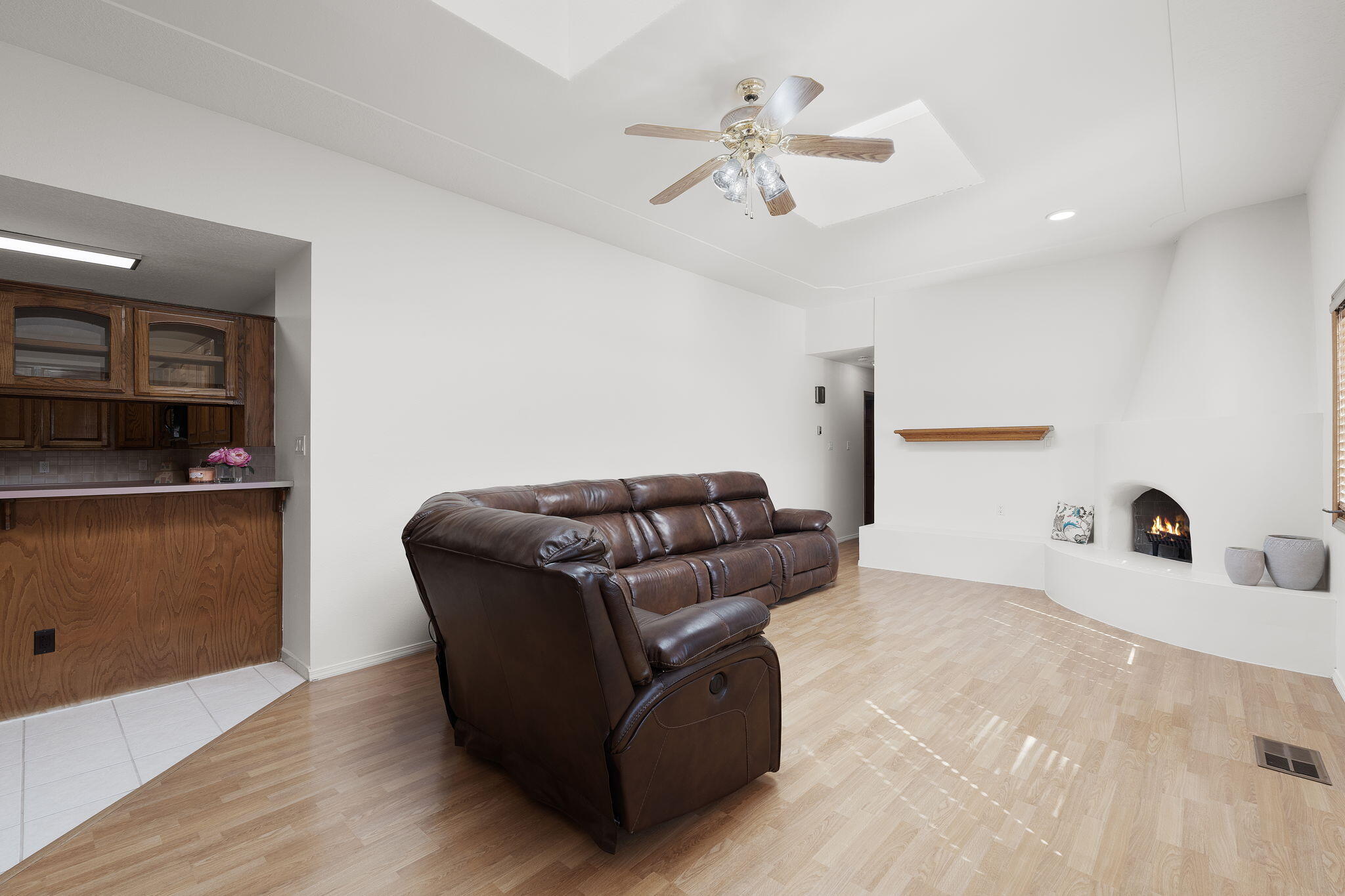 2616 DON PEDRO NW