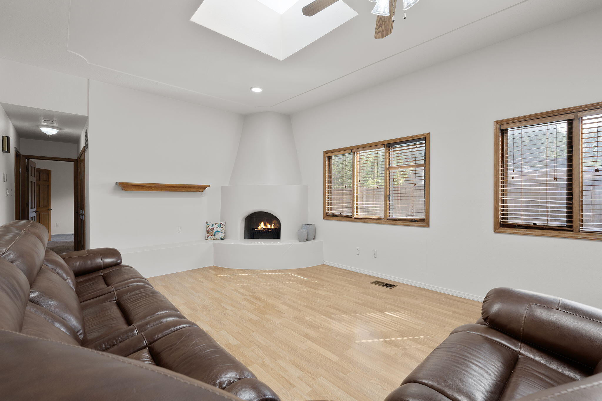 2616 DON PEDRO NW