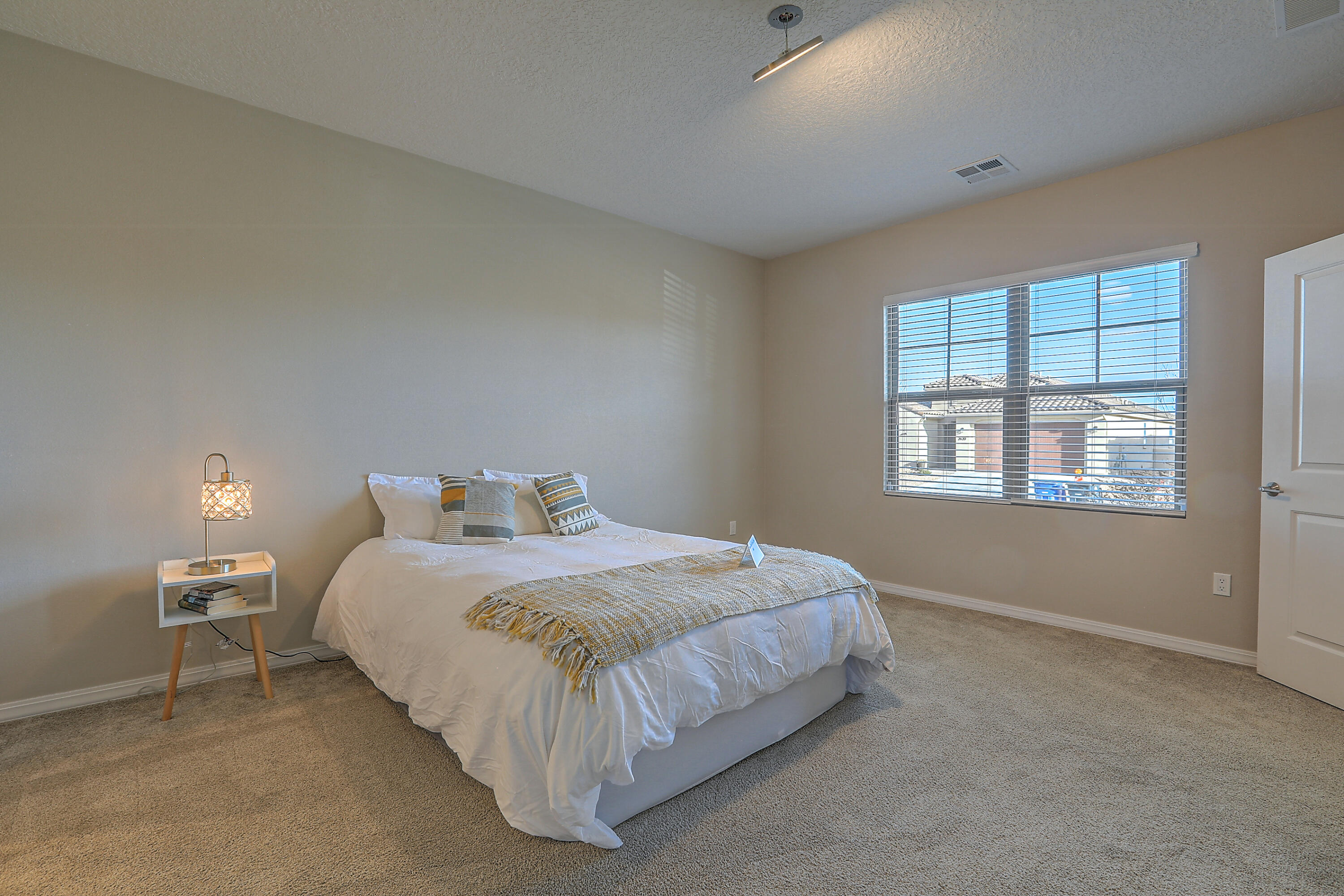 2613 HOUSER Avenue SE