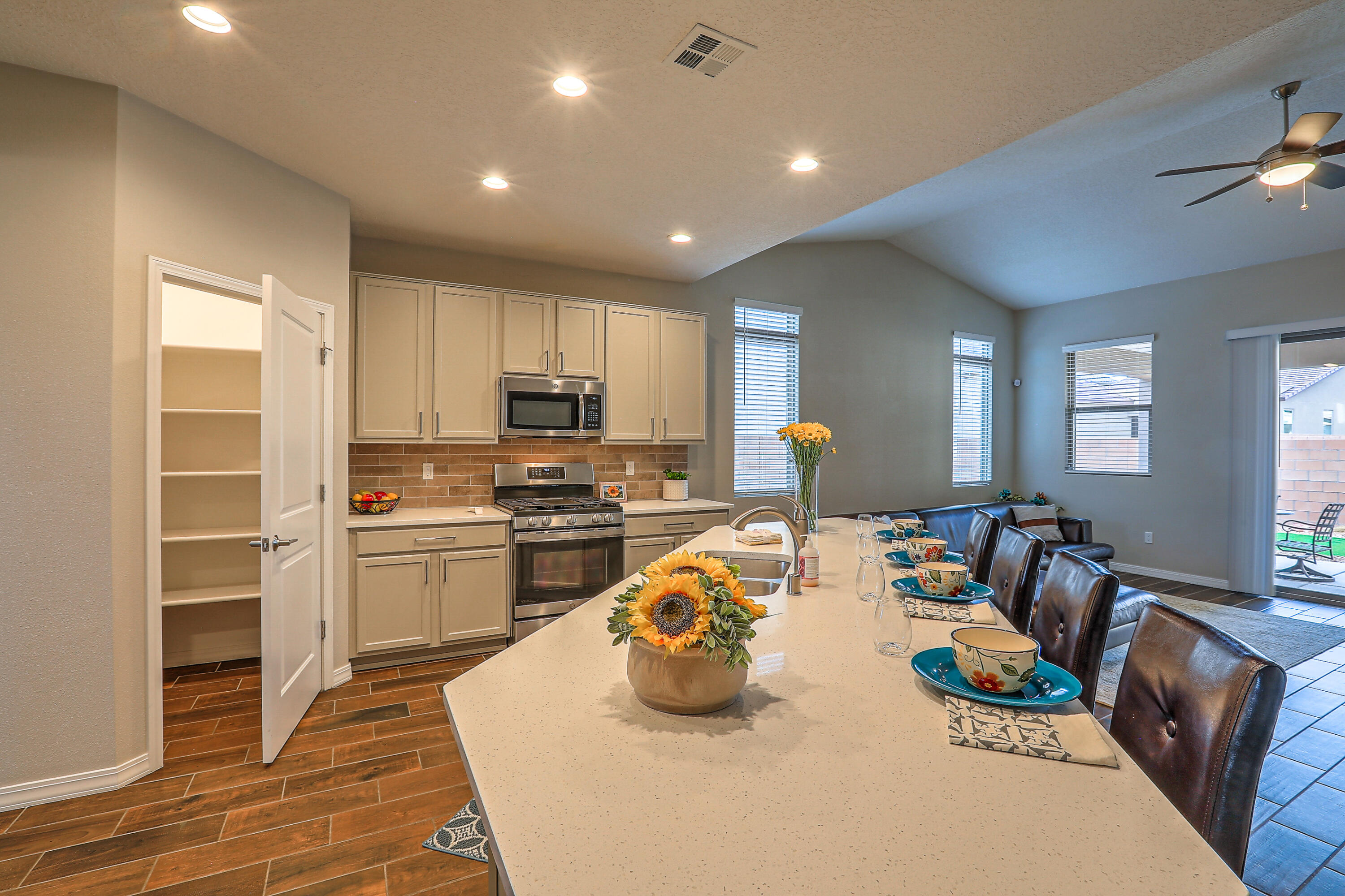 2613 HOUSER Avenue SE