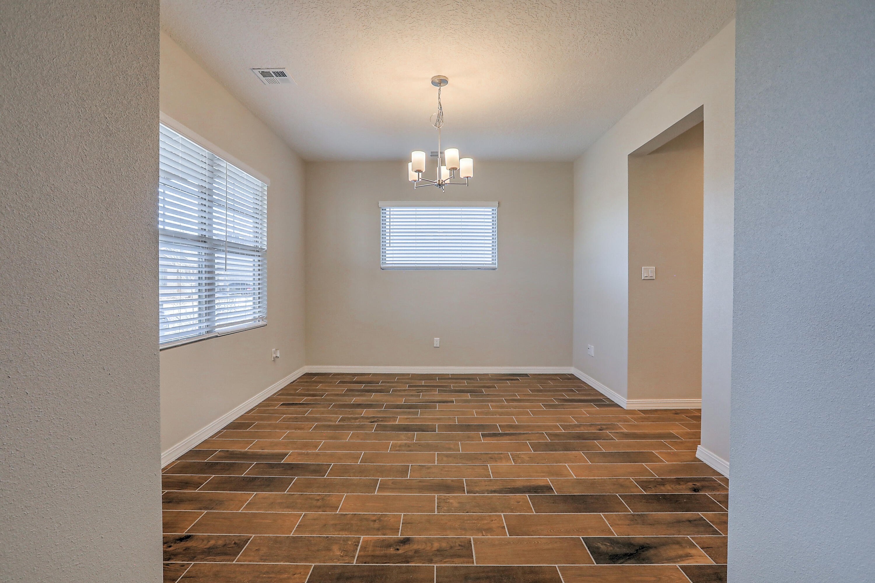 2613 HOUSER Avenue SE