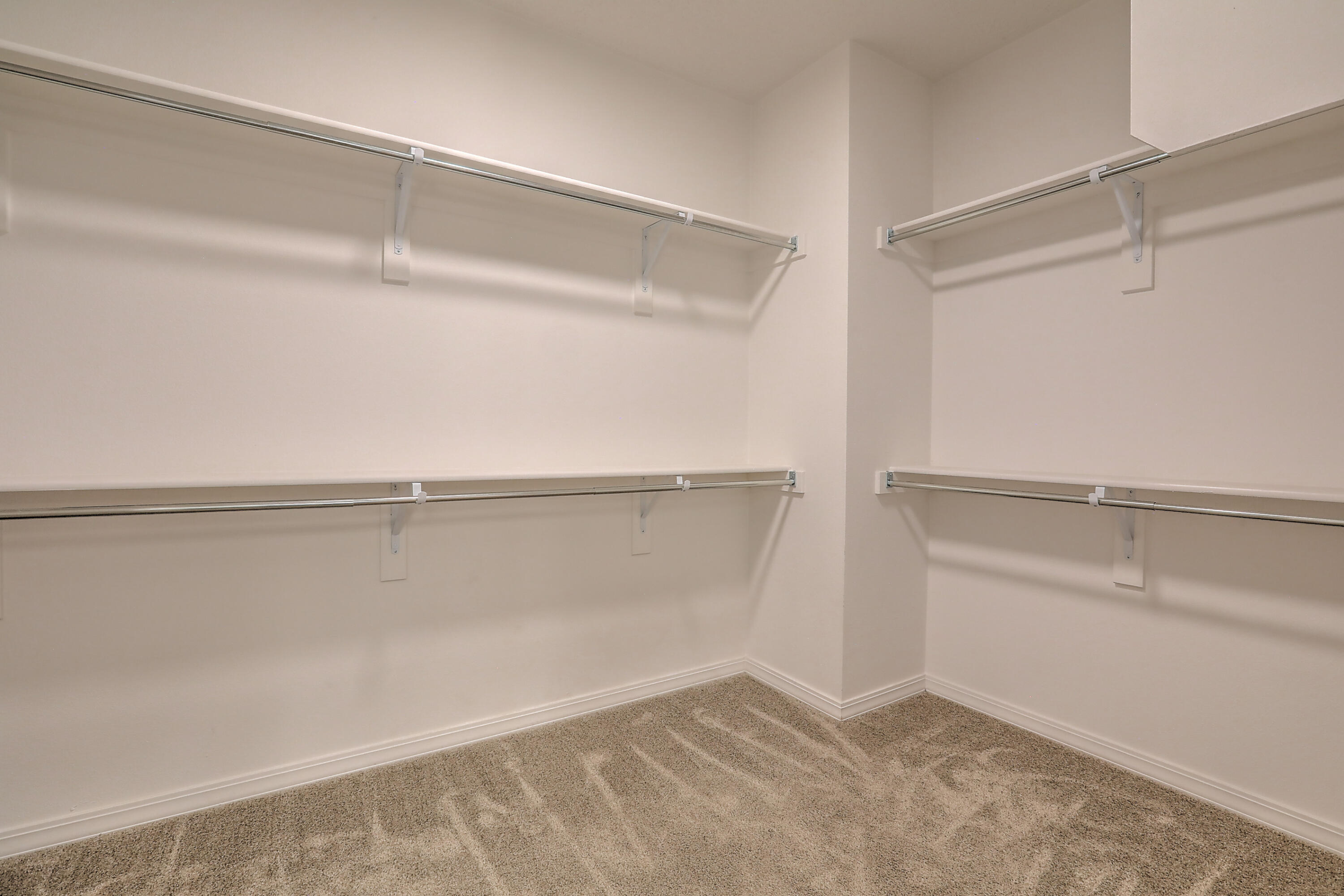 2613 HOUSER Avenue SE