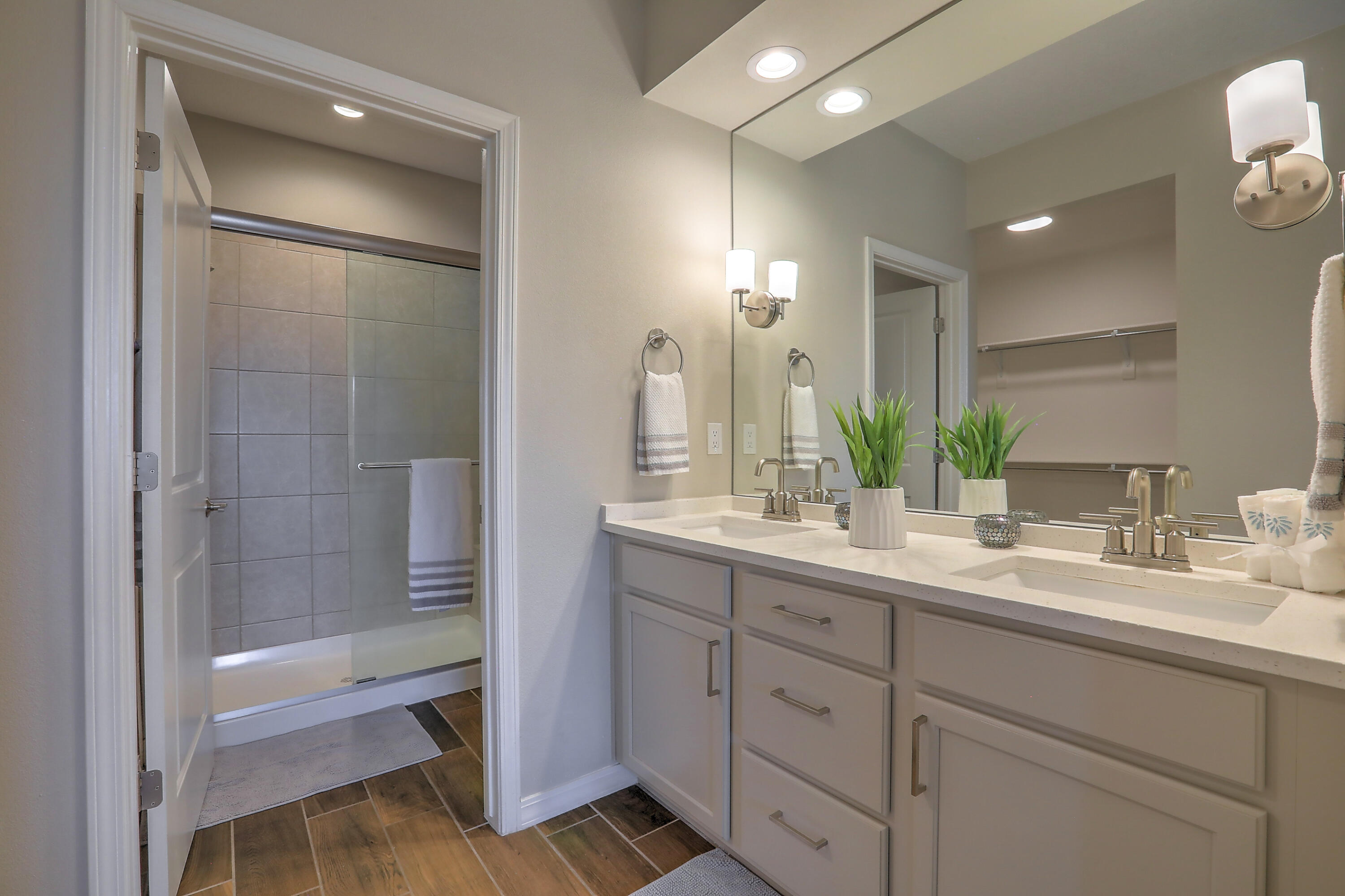 2613 HOUSER Avenue SE