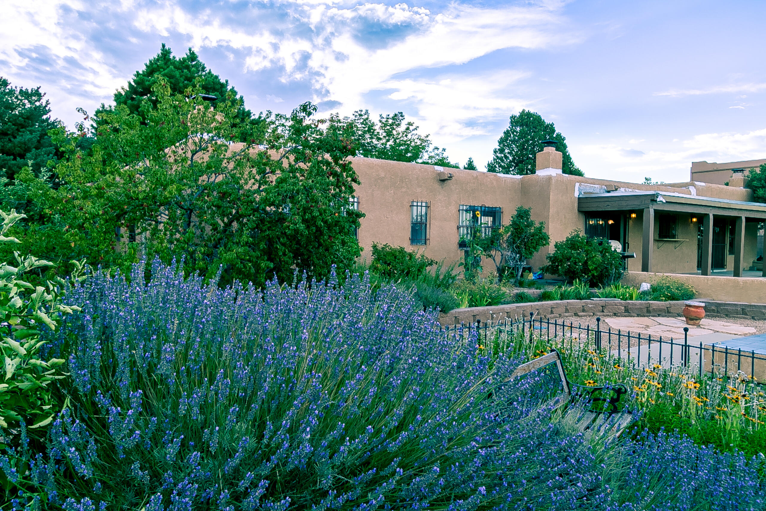 5012 NORTHERN Trail NW