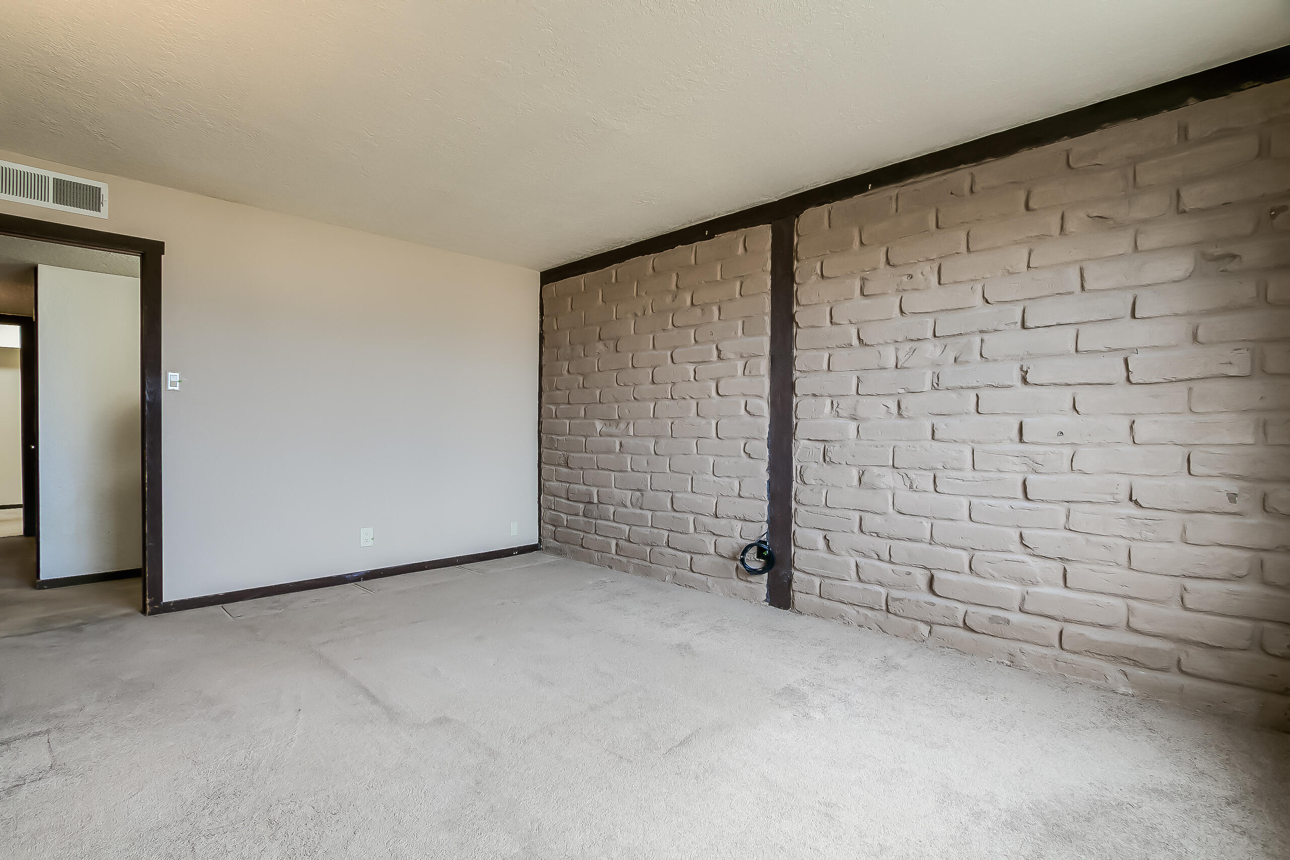 5012 NORTHERN Trail NW