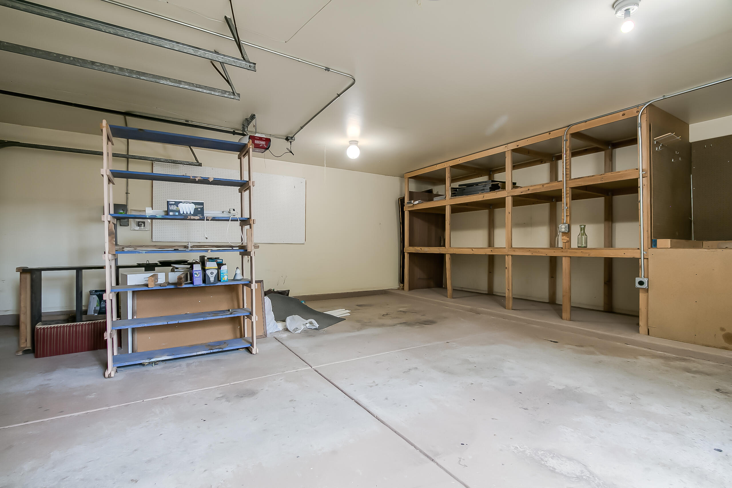 5012 NORTHERN Trail NW