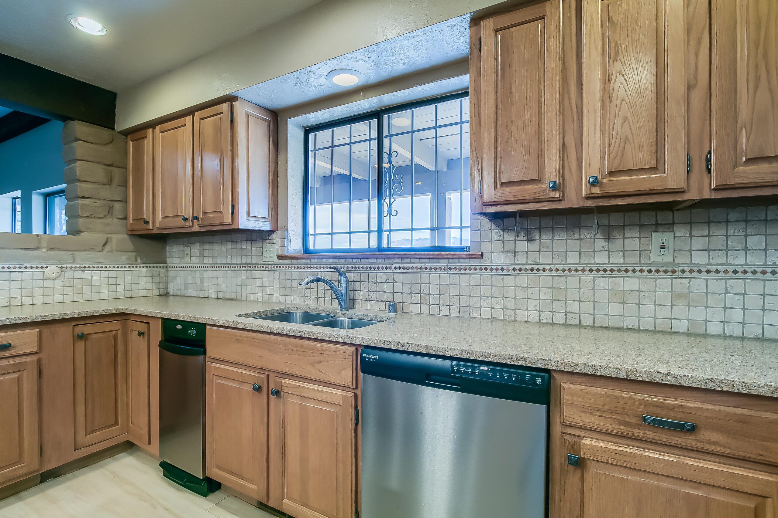 5012 NORTHERN Trail NW