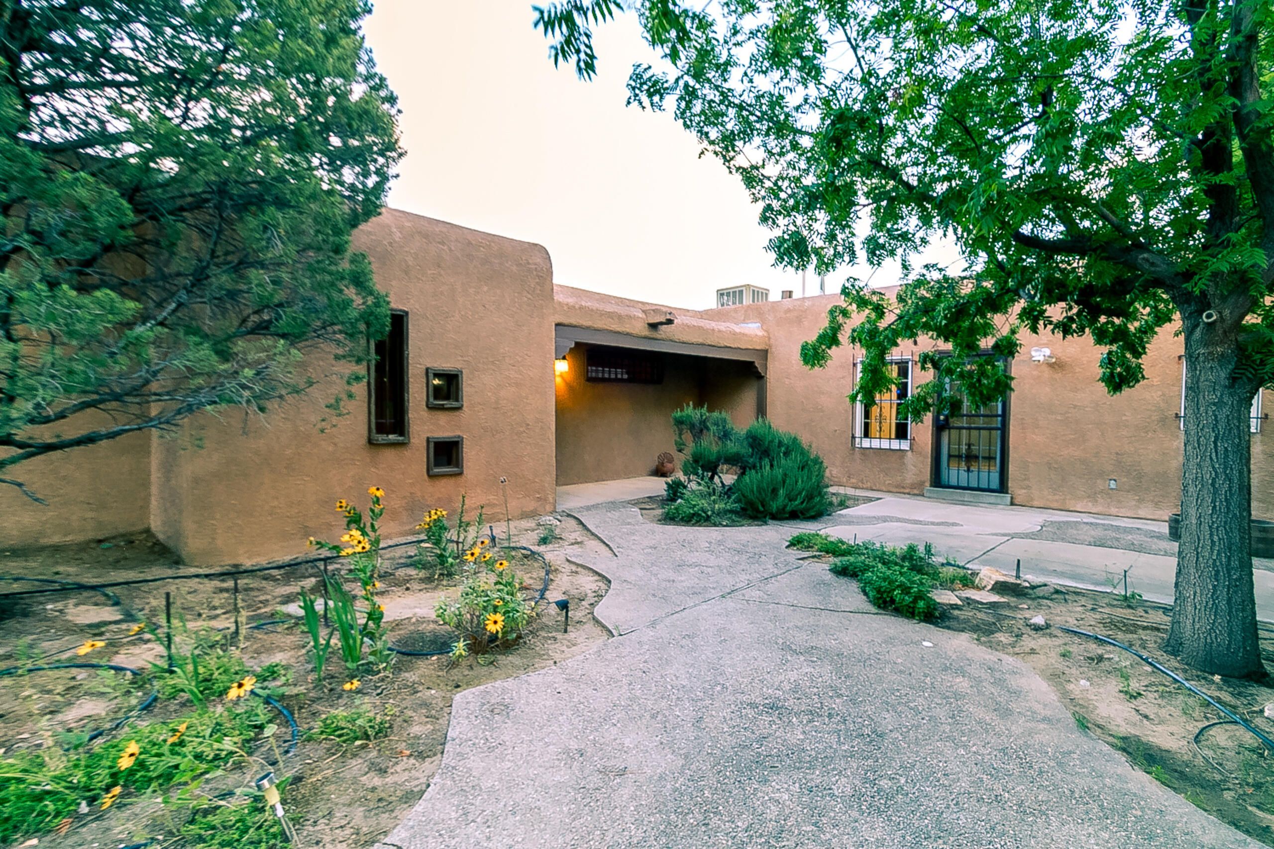 5012 NORTHERN Trail NW