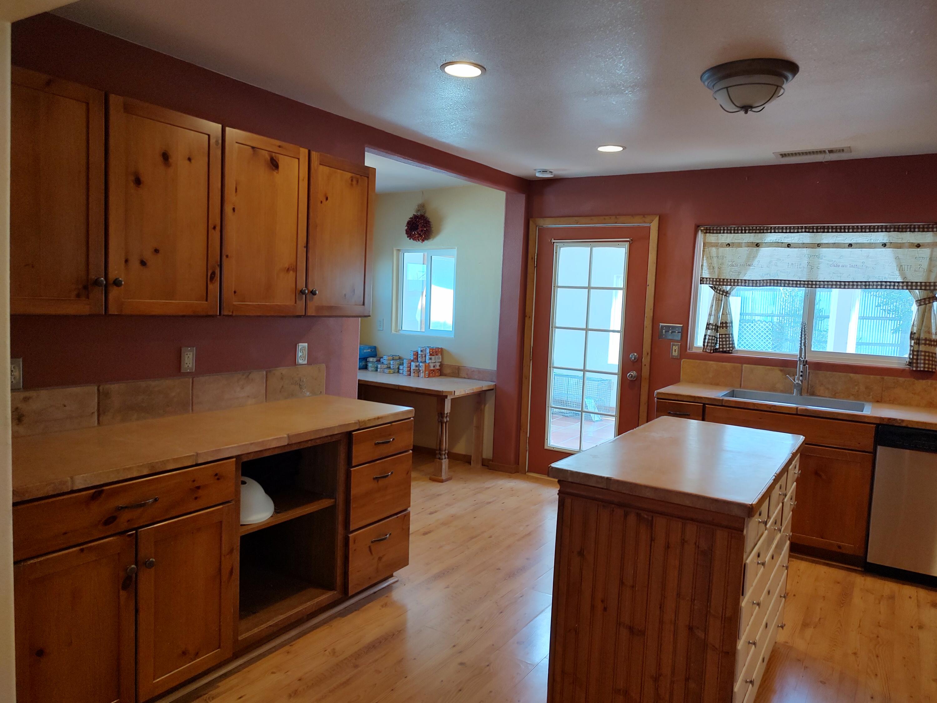 400 Duggins Drive