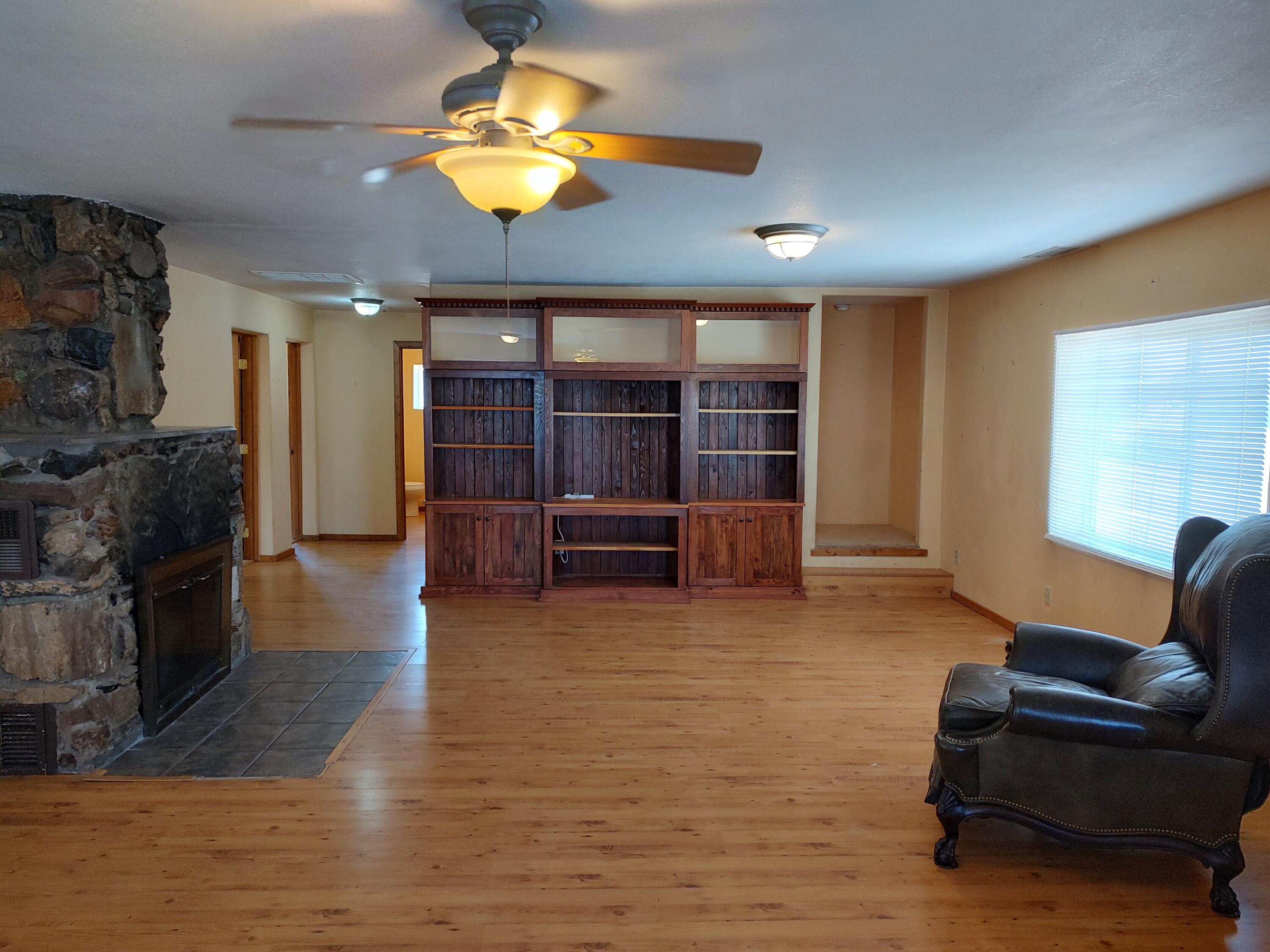 400 Duggins Drive