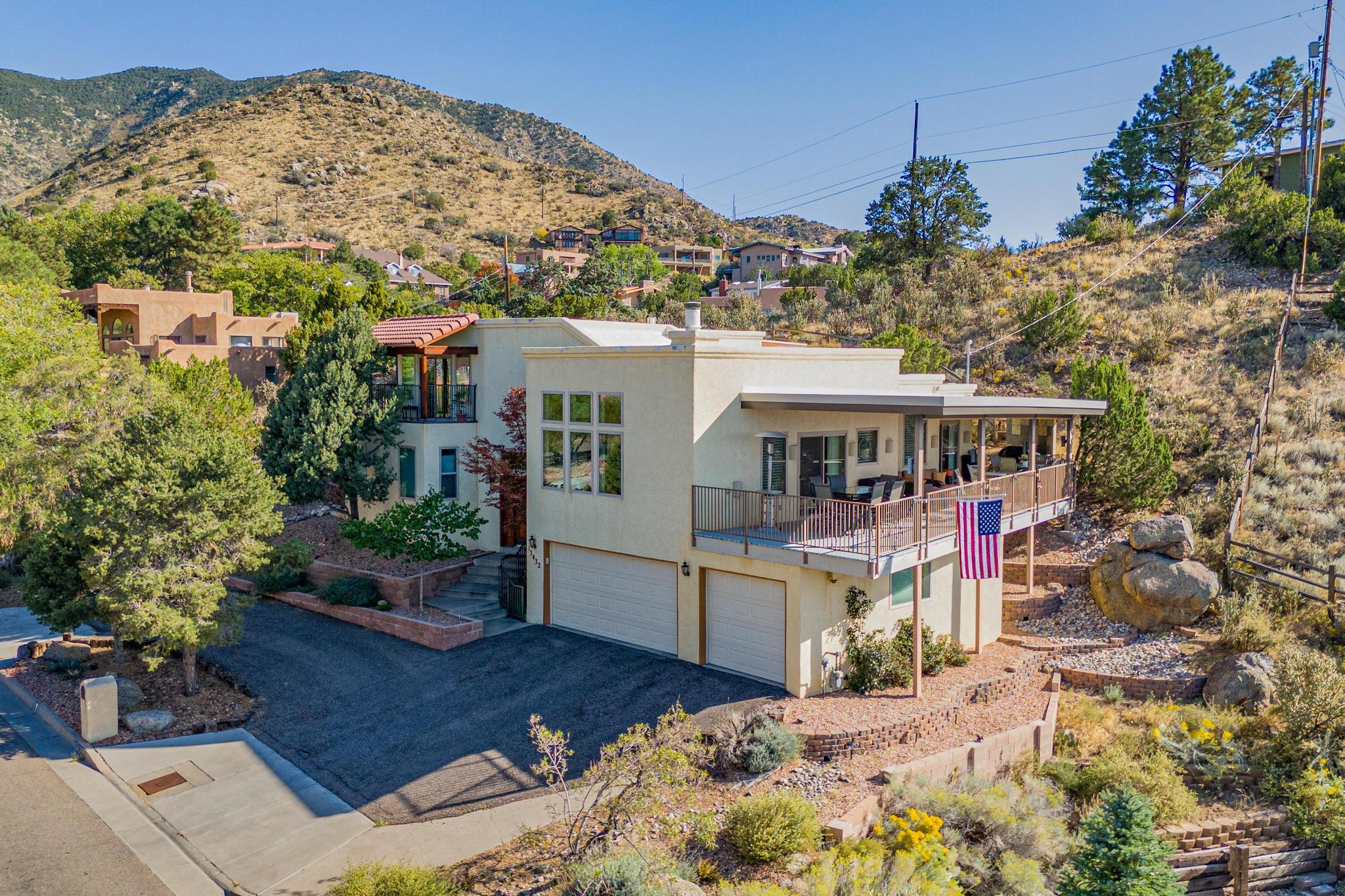 13432 SUNSET CANYON Drive NE