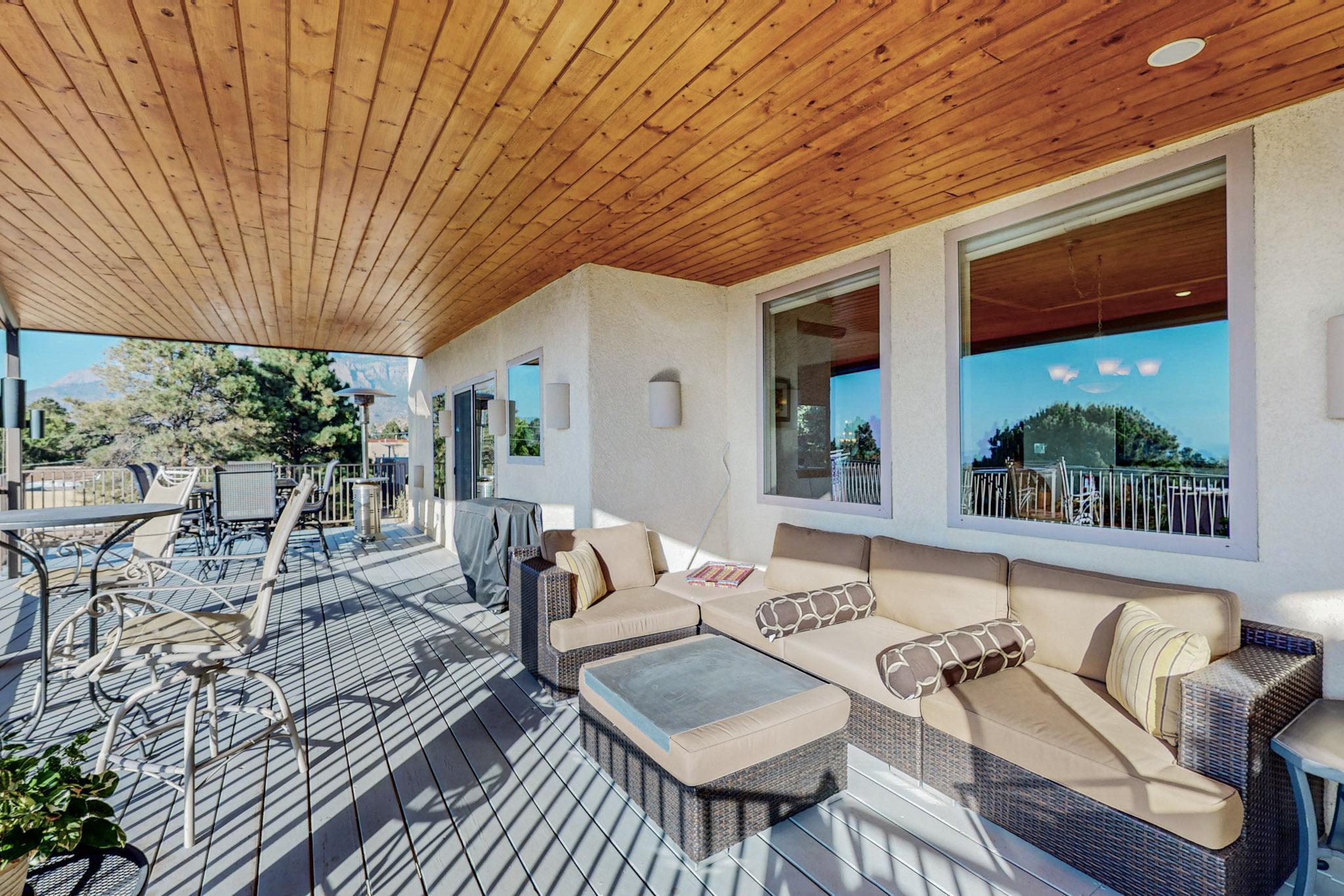 13432 SUNSET CANYON Drive NE