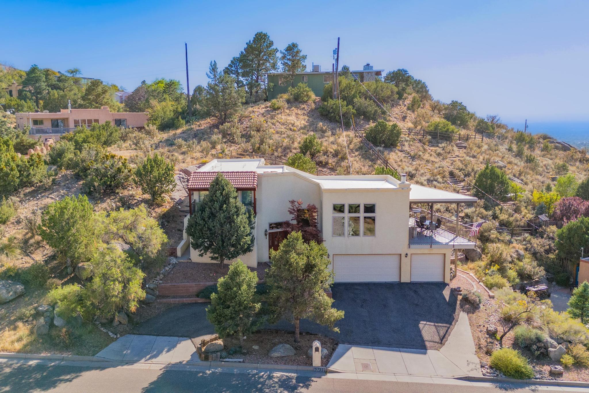 13432 SUNSET CANYON Drive NE