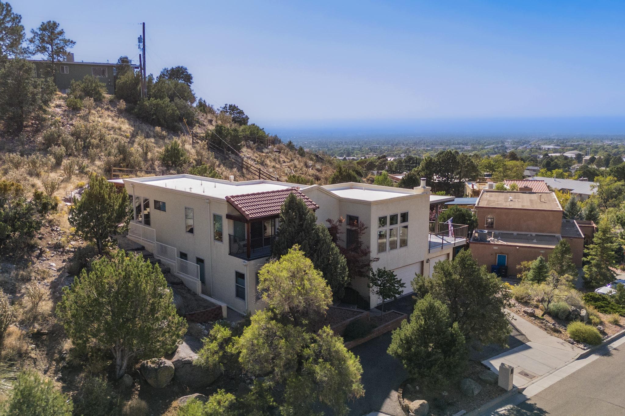 13432 SUNSET CANYON Drive NE