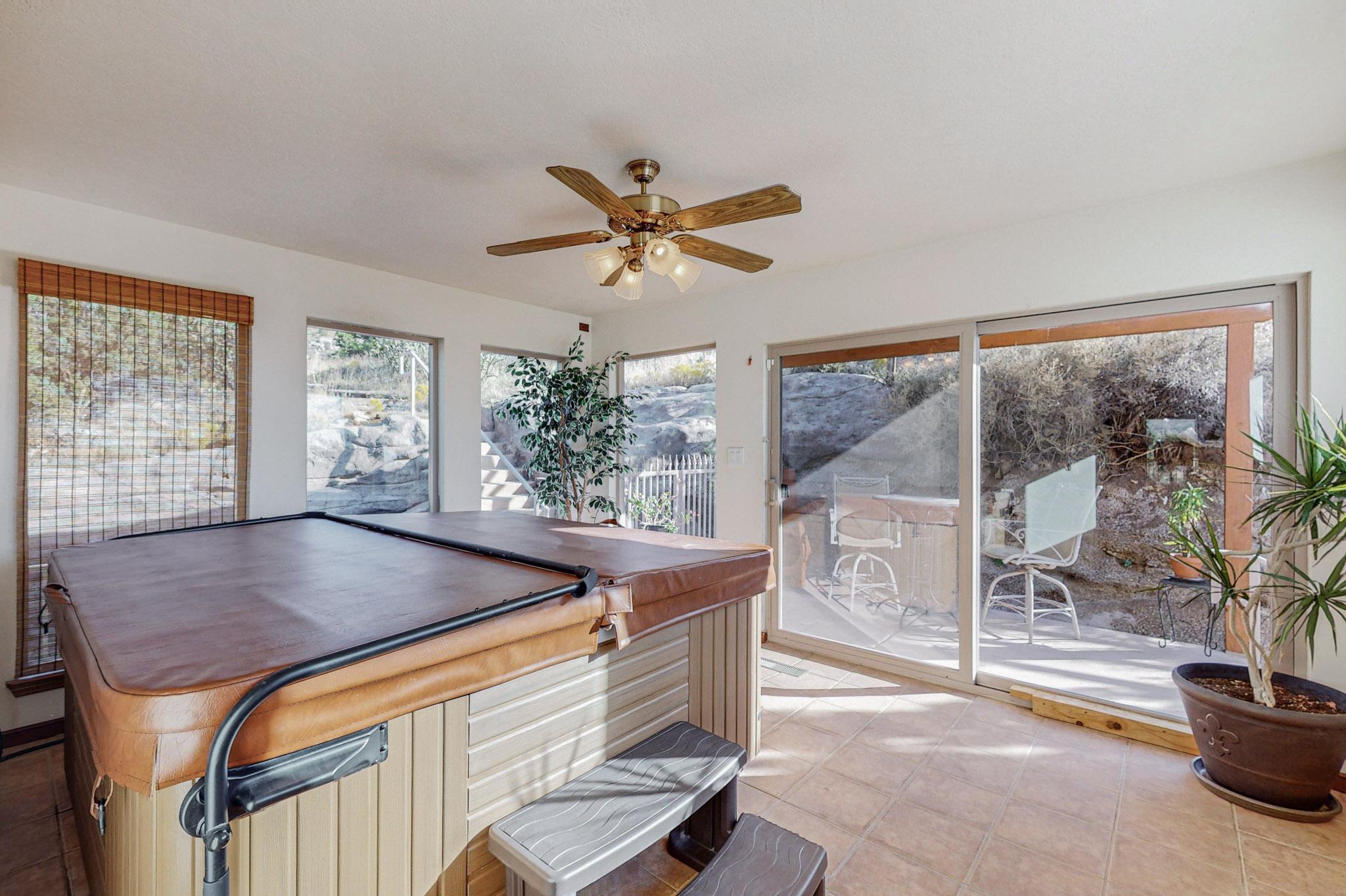 13432 SUNSET CANYON Drive NE