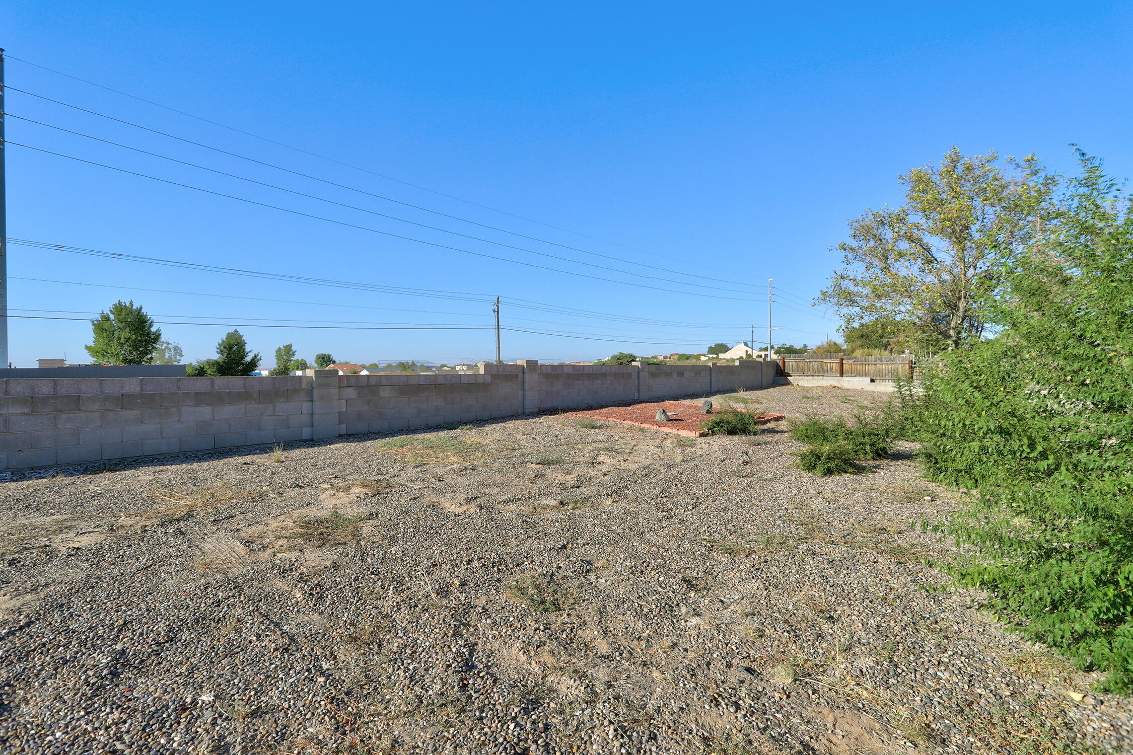 1005 SPUR Road SE